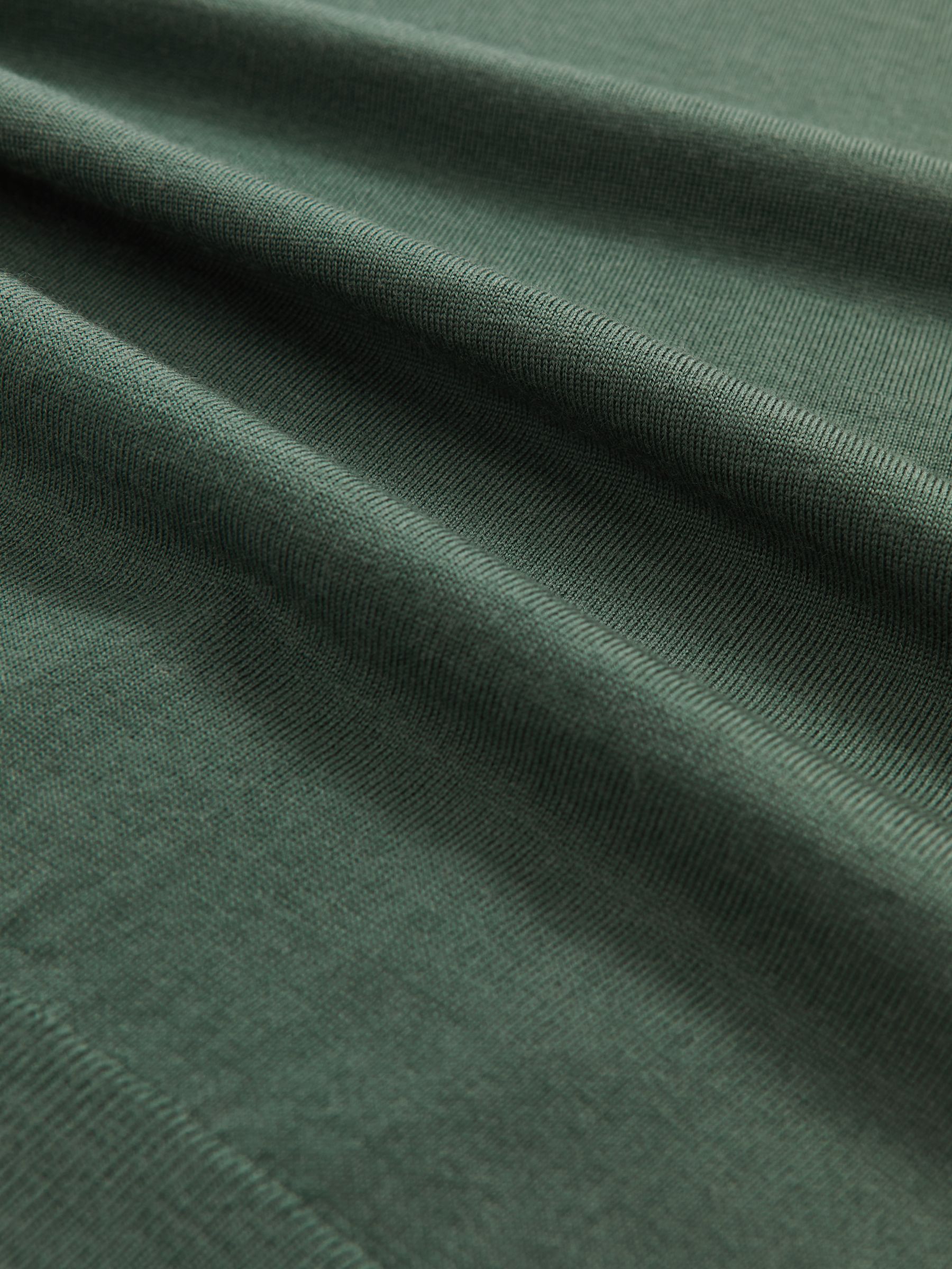 Merino-Wool Crew-Neck Jumper in Kale Green