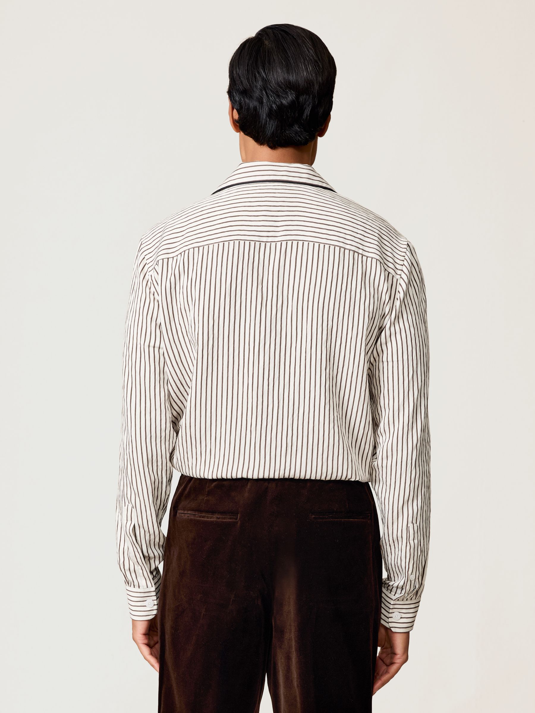Stripe Cuban-Collar Piped Shirt in White/Brown