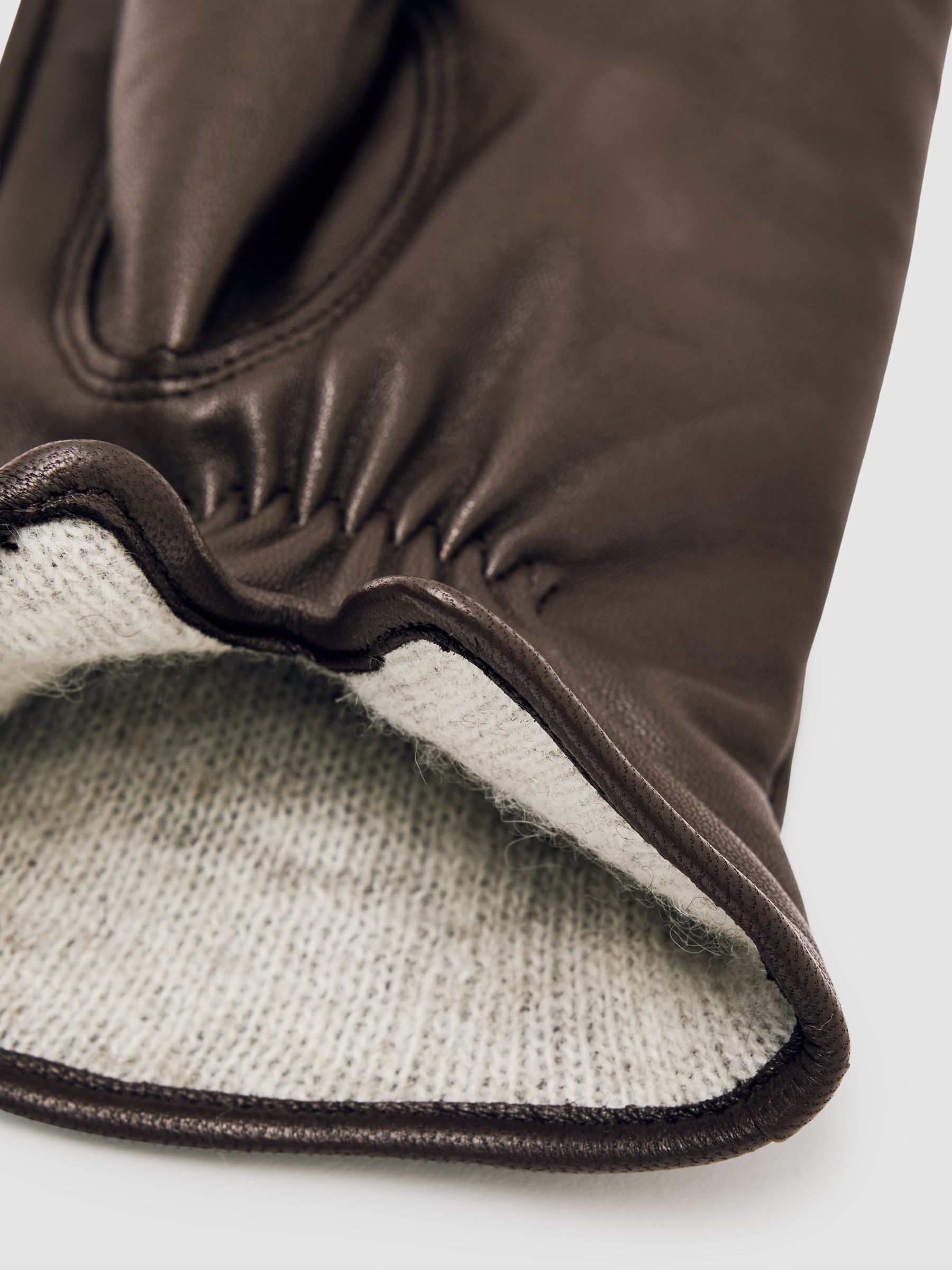 Leather Gloves in Chocolate