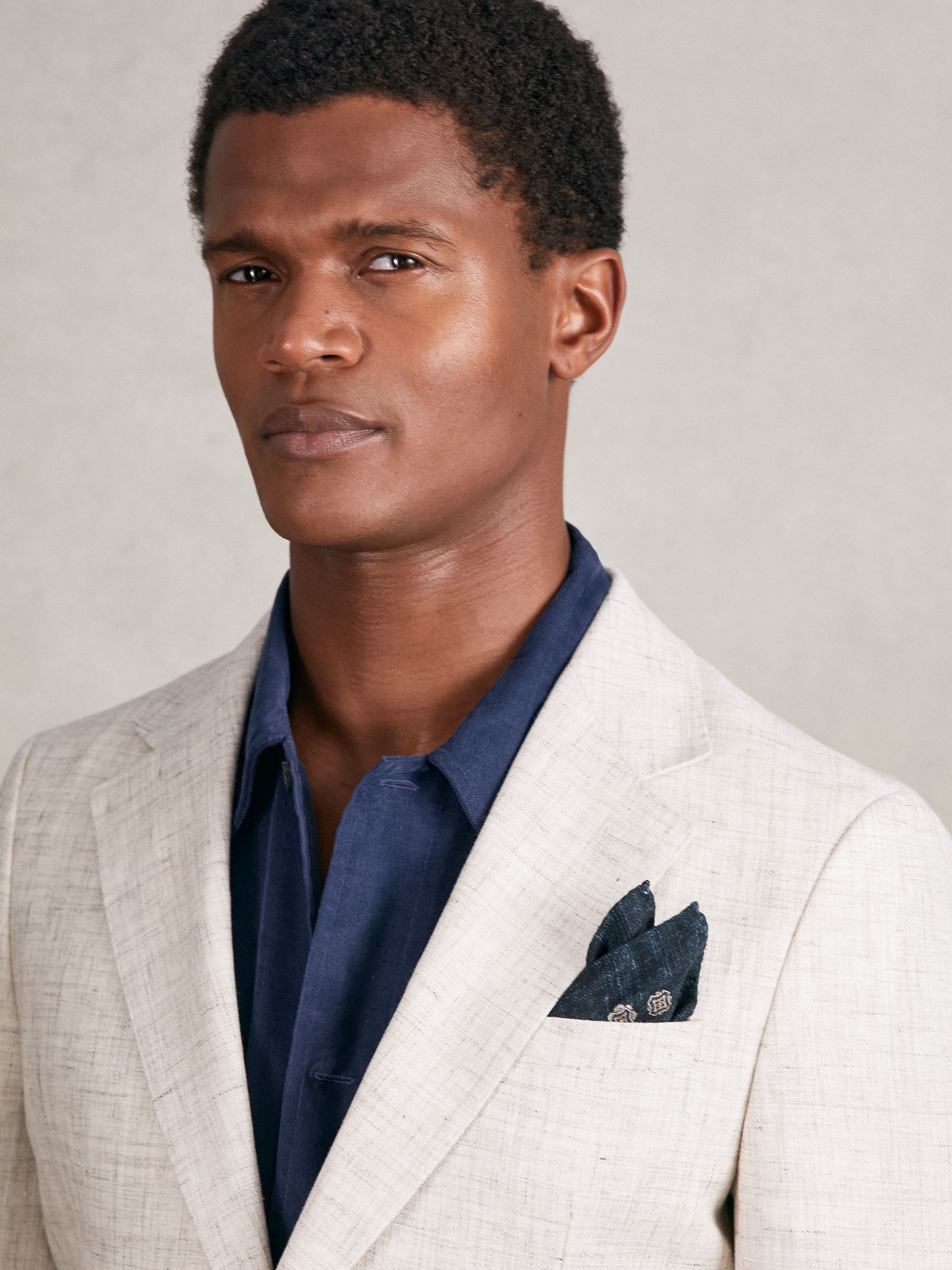 Silk Medallion Print Pocket Square in Indigo Melange