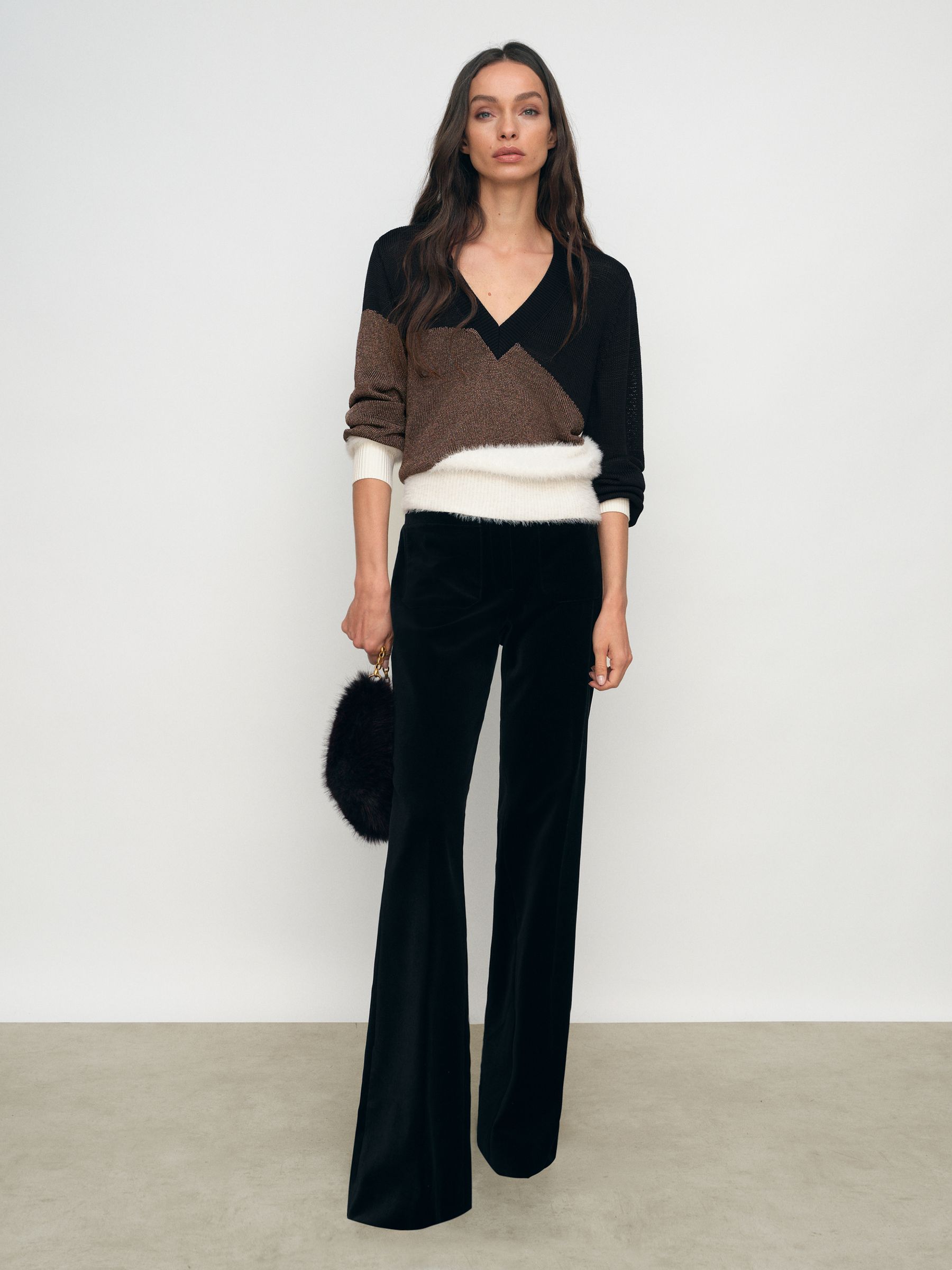 Metallic-Knit Panelled V-Neck Jumper in Black/White/Metallic