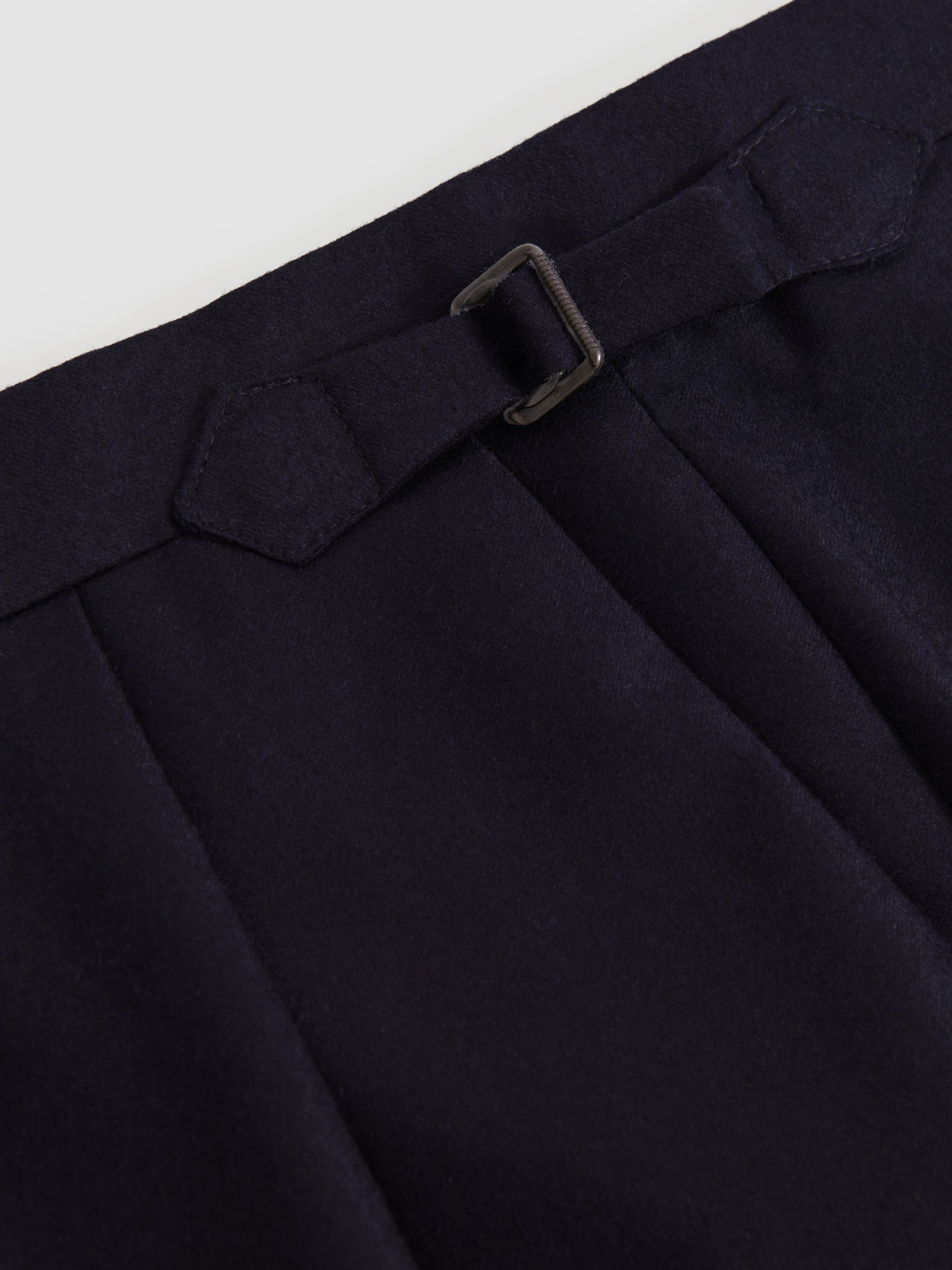Cotton-Blend Tapered Trousers in Navy