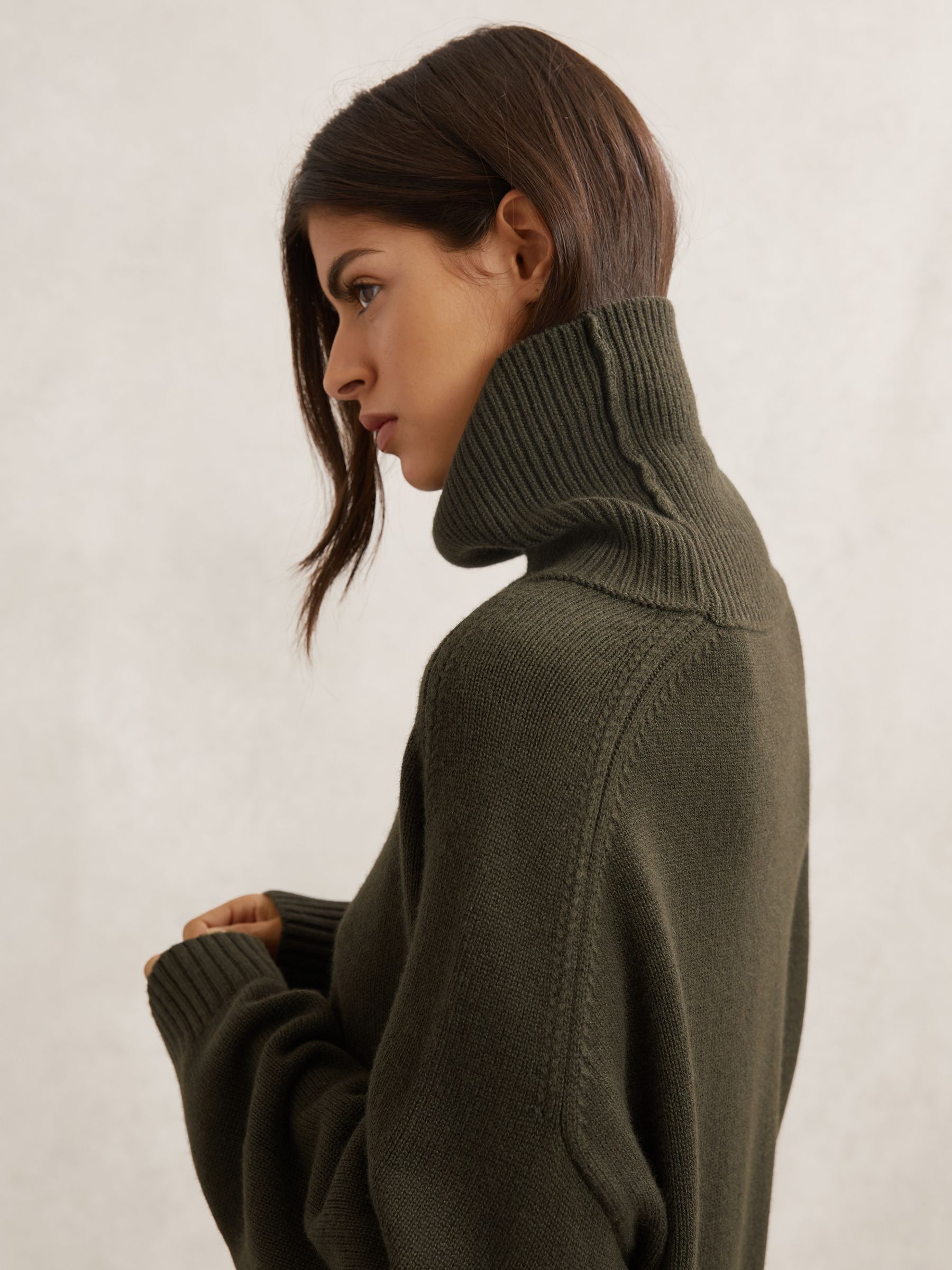 Wool-Cashmere Roll-Neck Jumper in Charcoal Grey