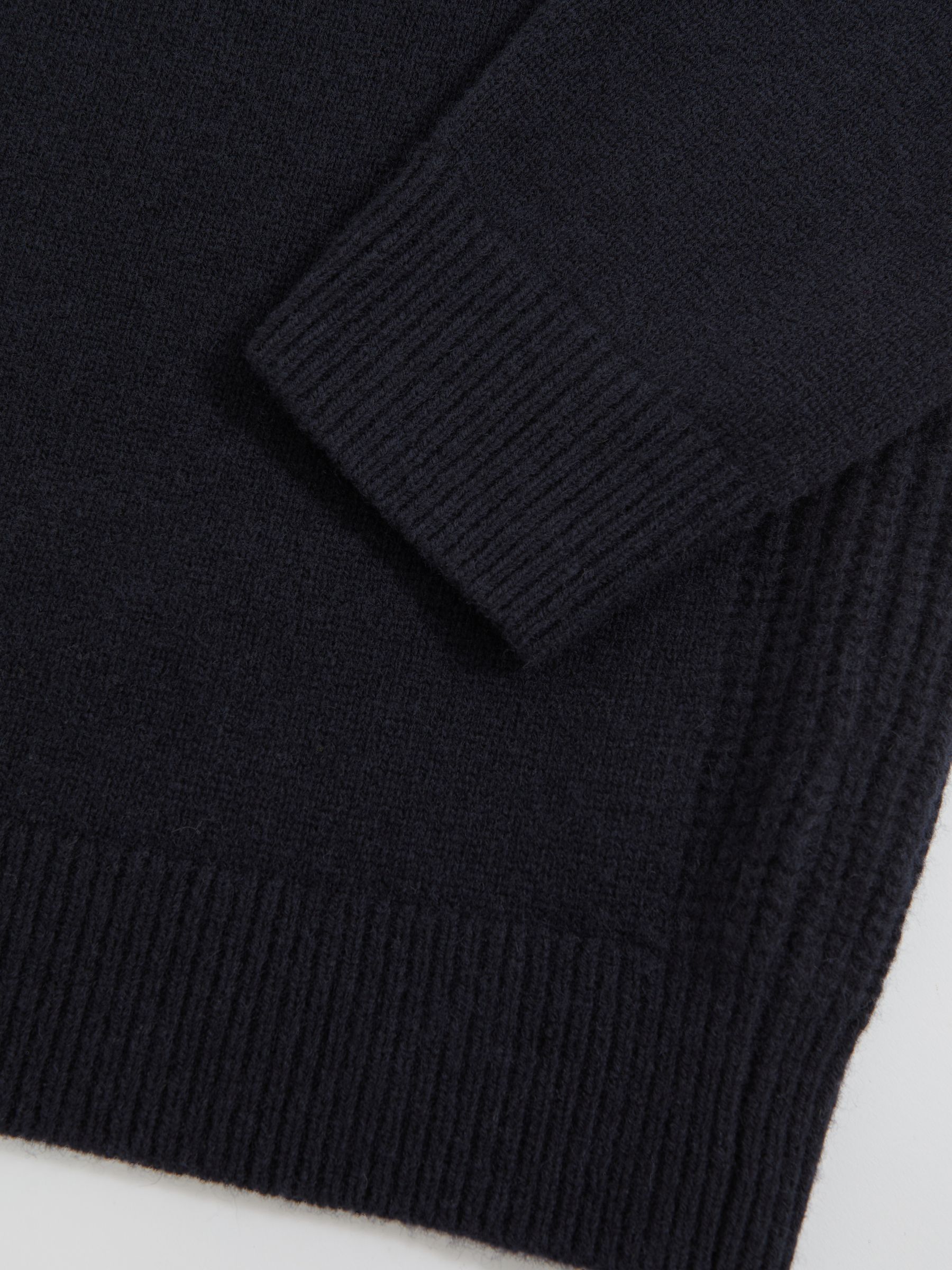 Wool Cashmere Reverse-Seam Jumper in Navy