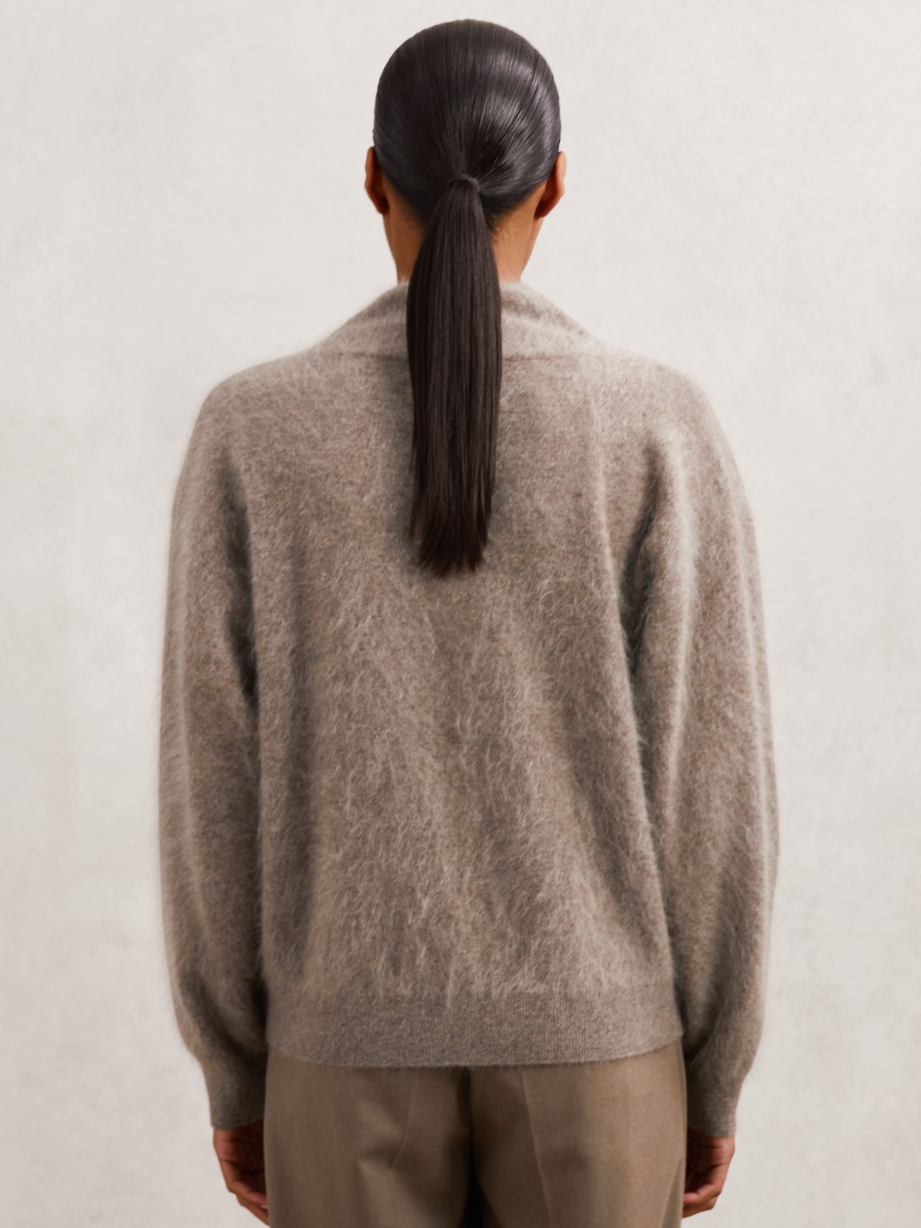 100% Brushed Cashmere Shawl-Neck Jumper in Oatmeal Neutral