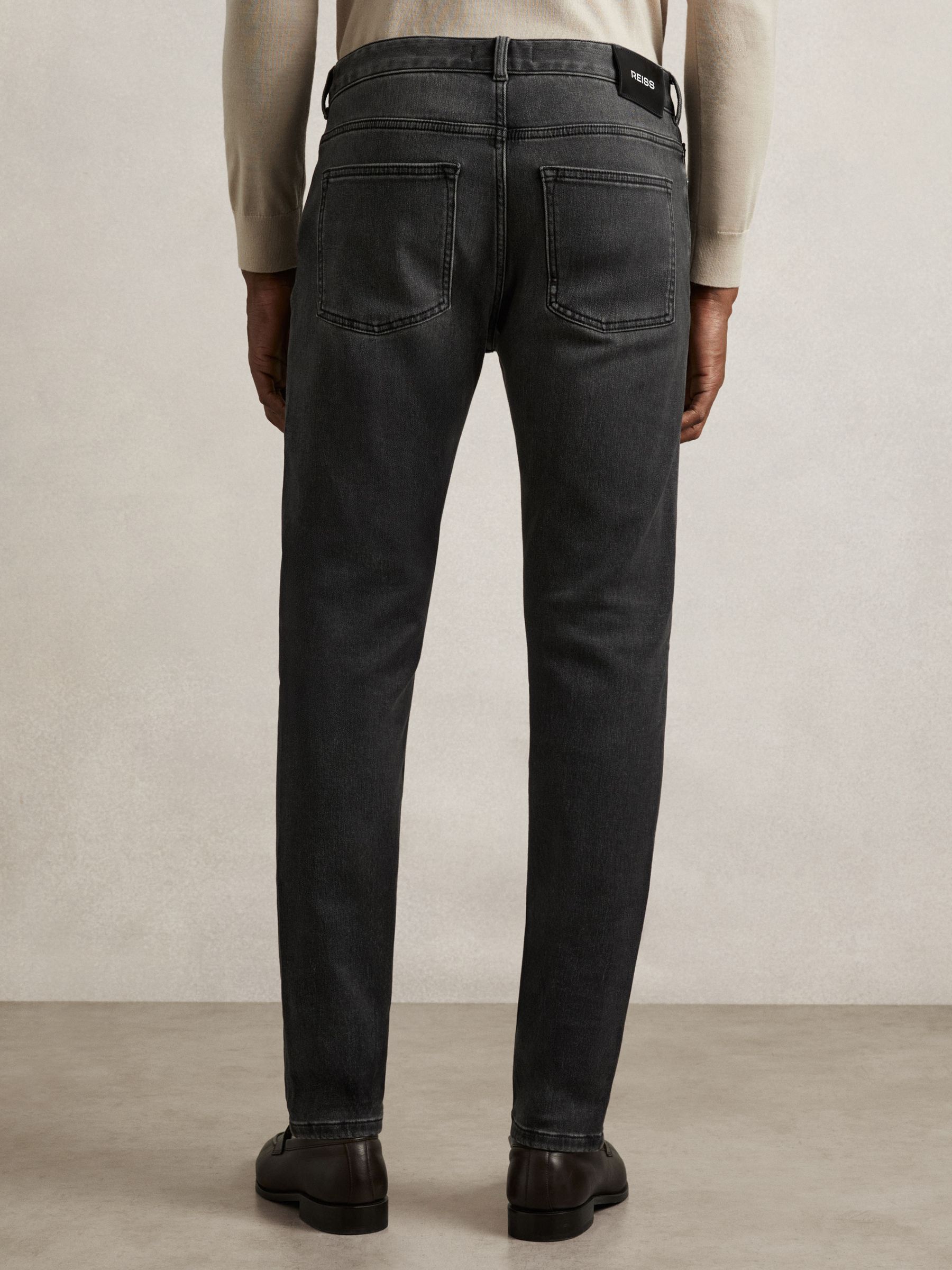 Tapered Slim-Fit Jeans in Washed Black