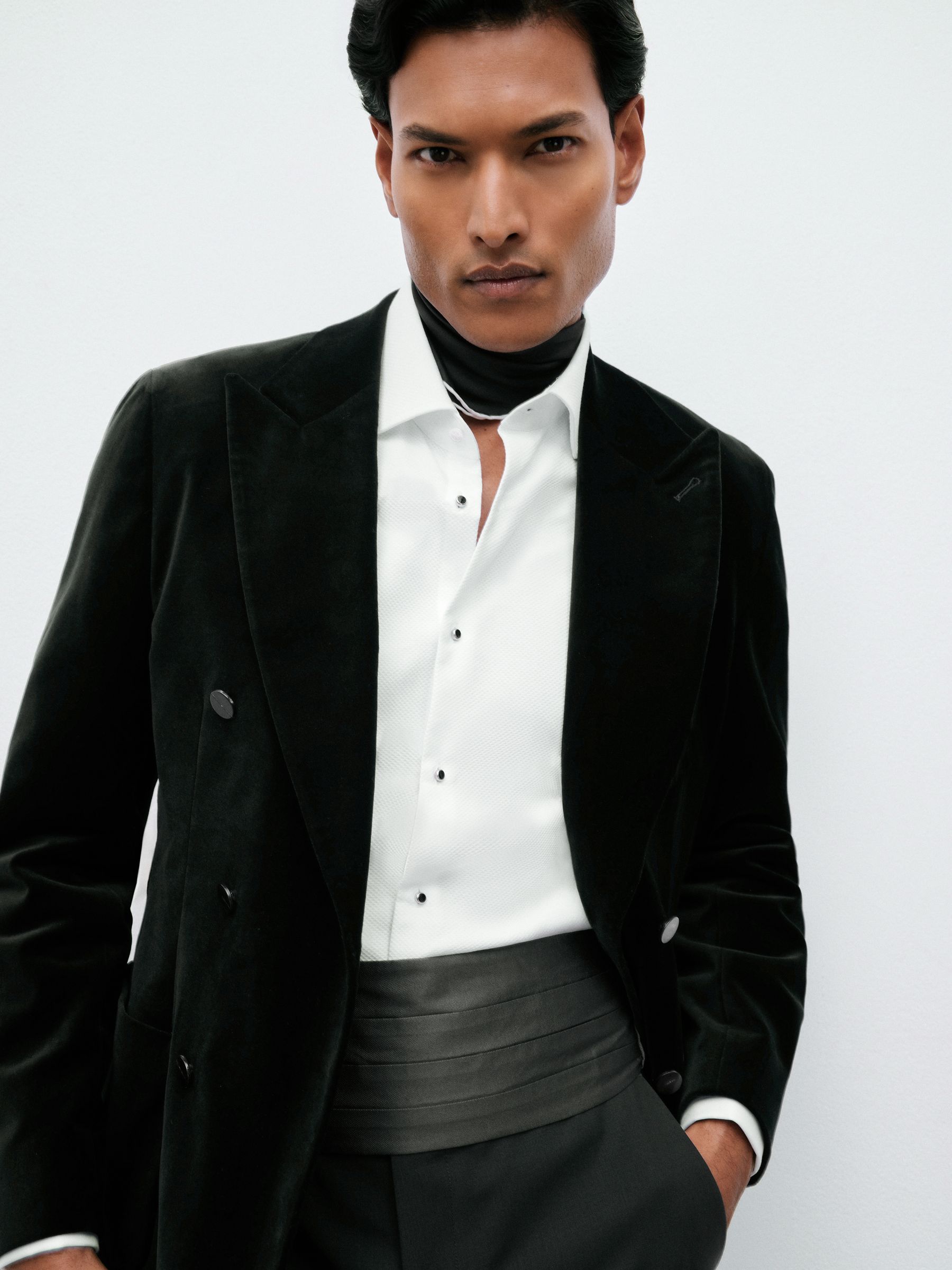 Double-Breasted Velvet Blazer Slim-Fit in Black