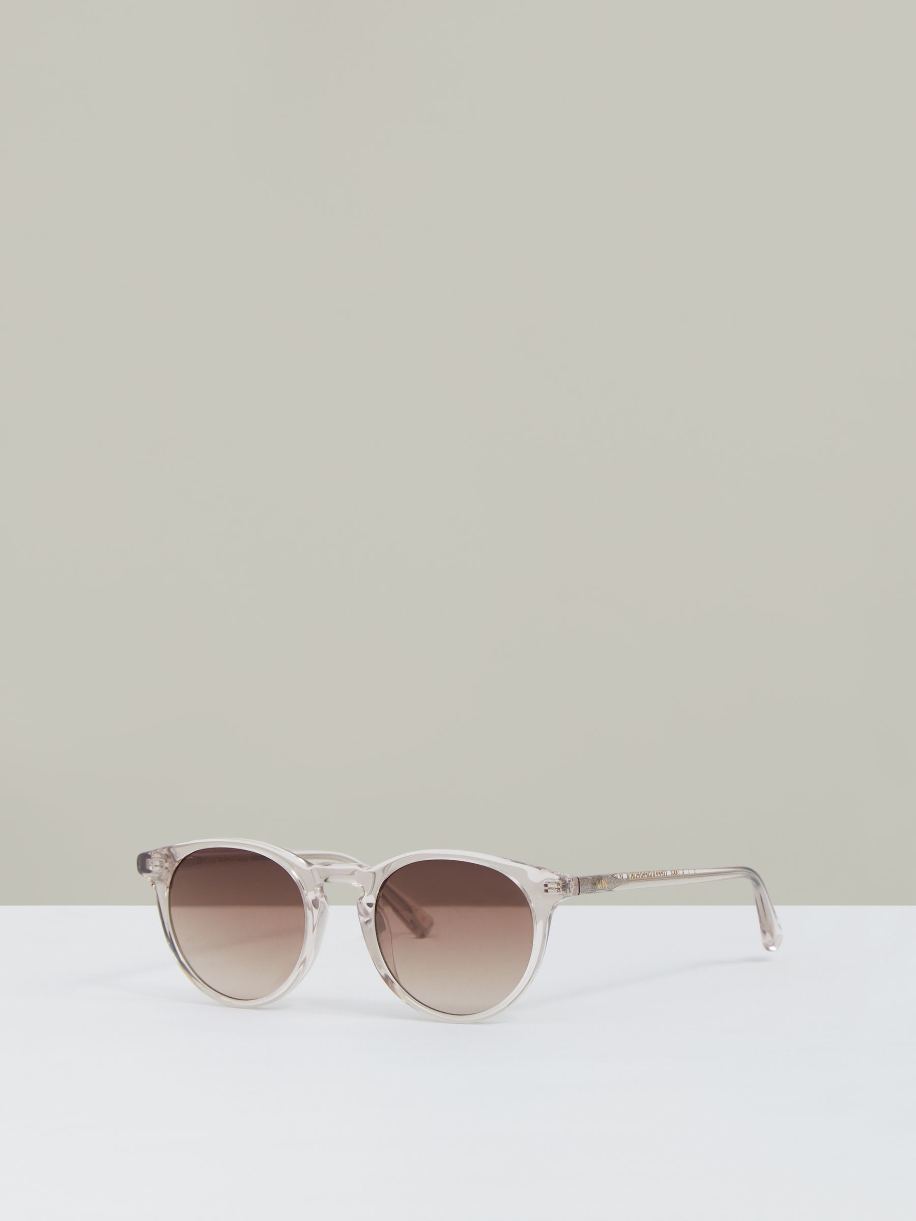 MESSYWEEKEND Round Frame Sunglasses in Pink