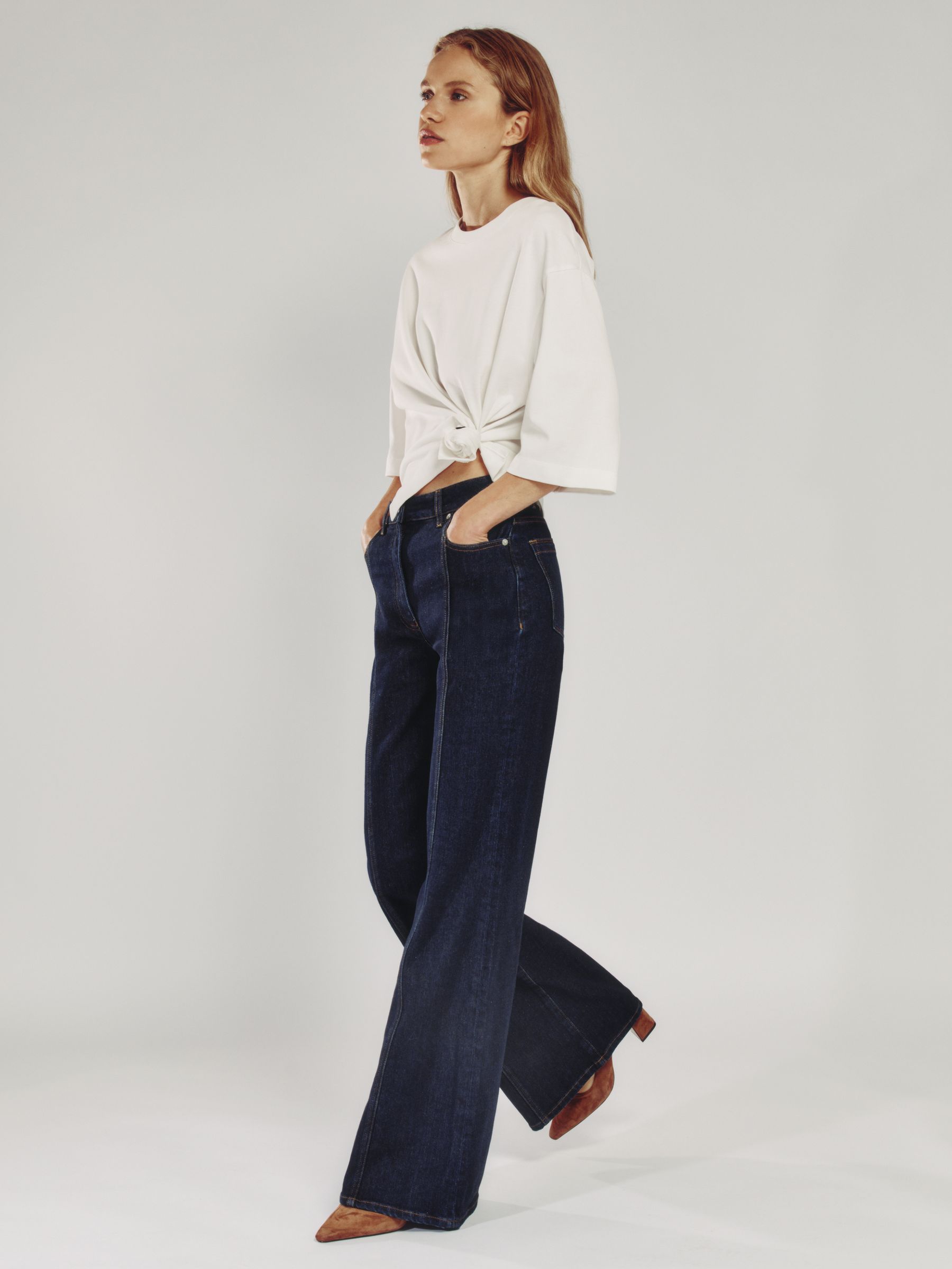 Petite Flared Seam-Detail Jeans in Indigo