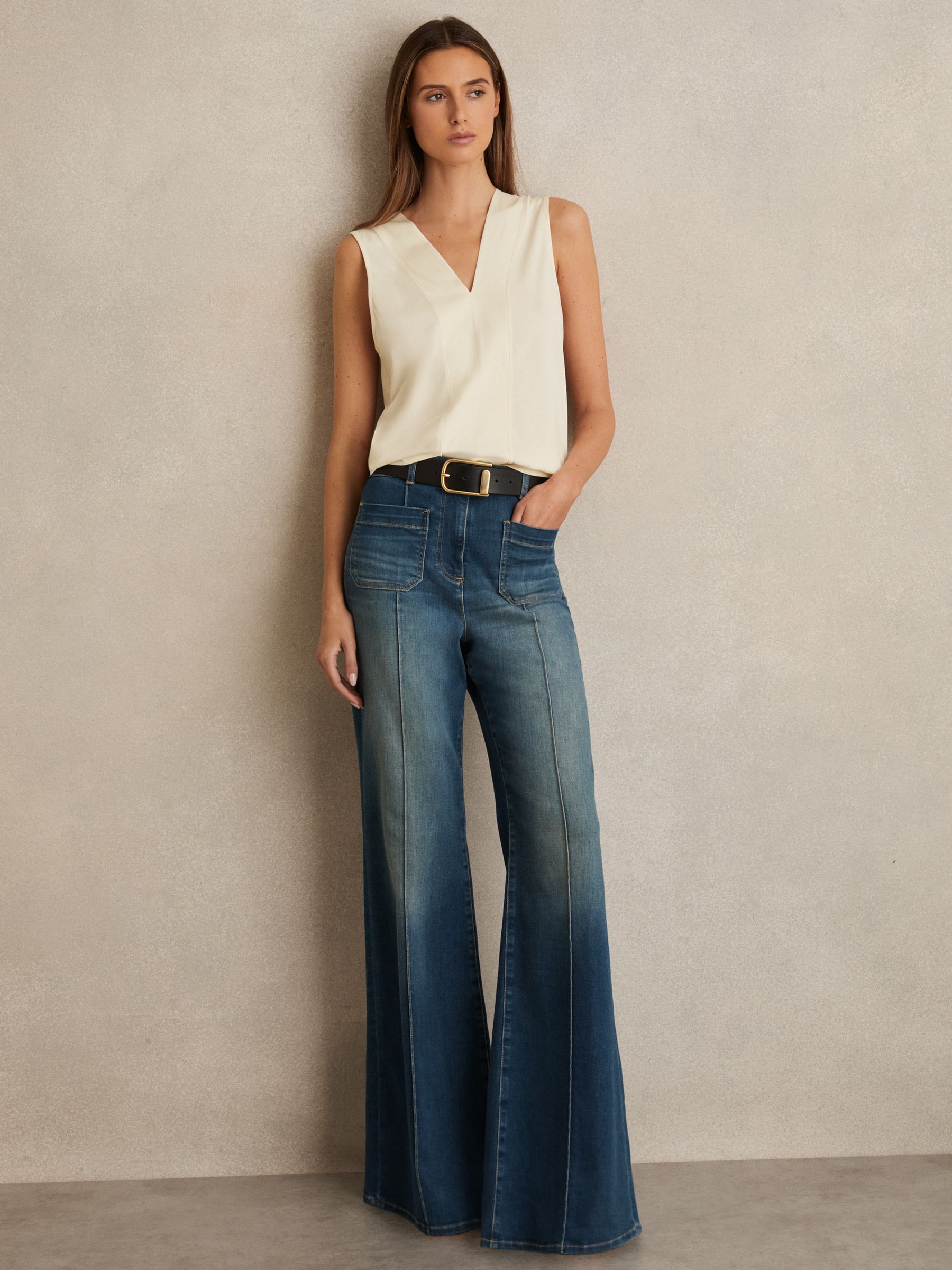 V-Neck Shell Top in Ivory