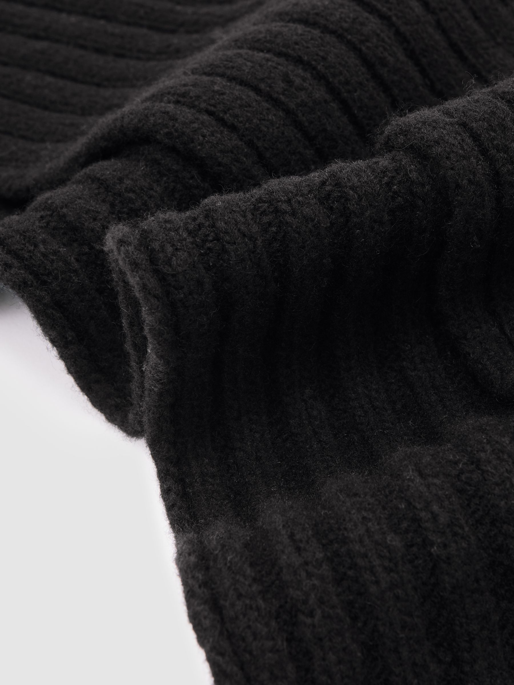 Chunky Rib Wool Blend Scarves in Black