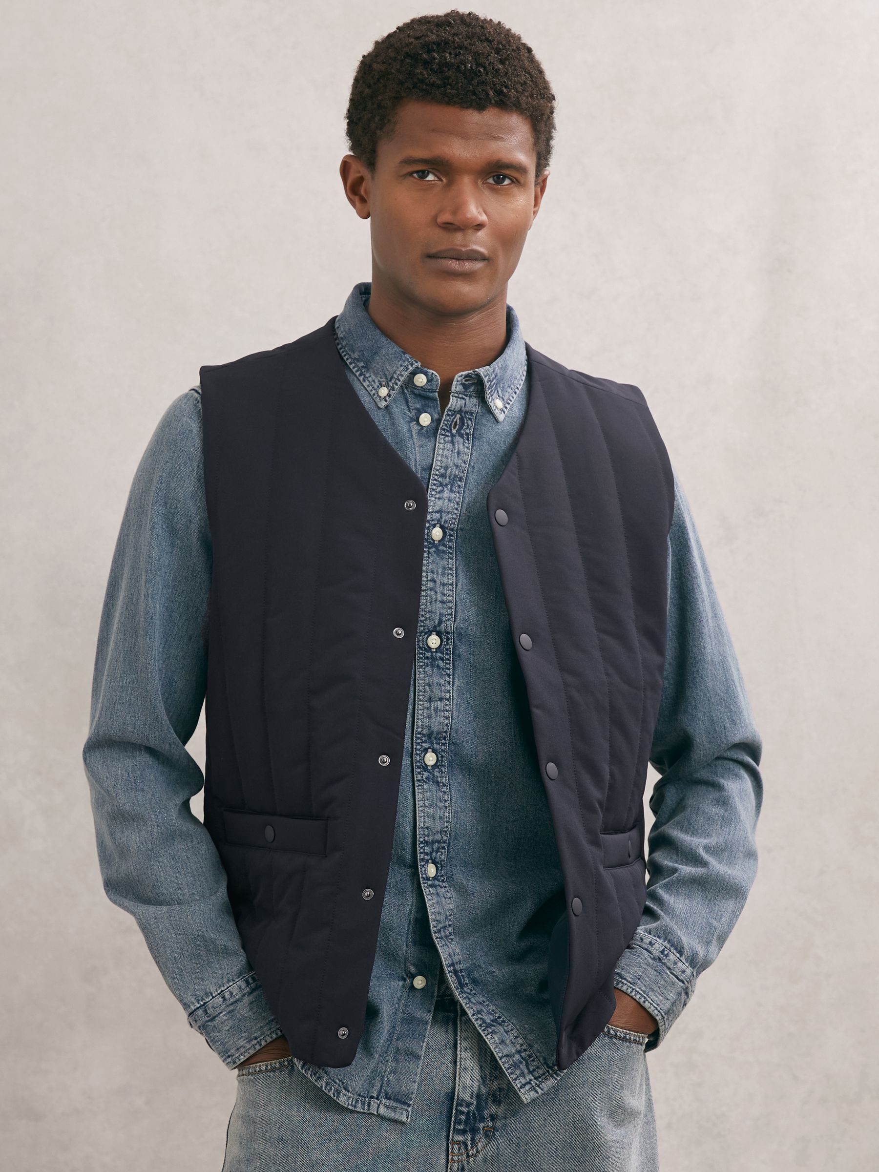 T-Shirt in Dark Navy