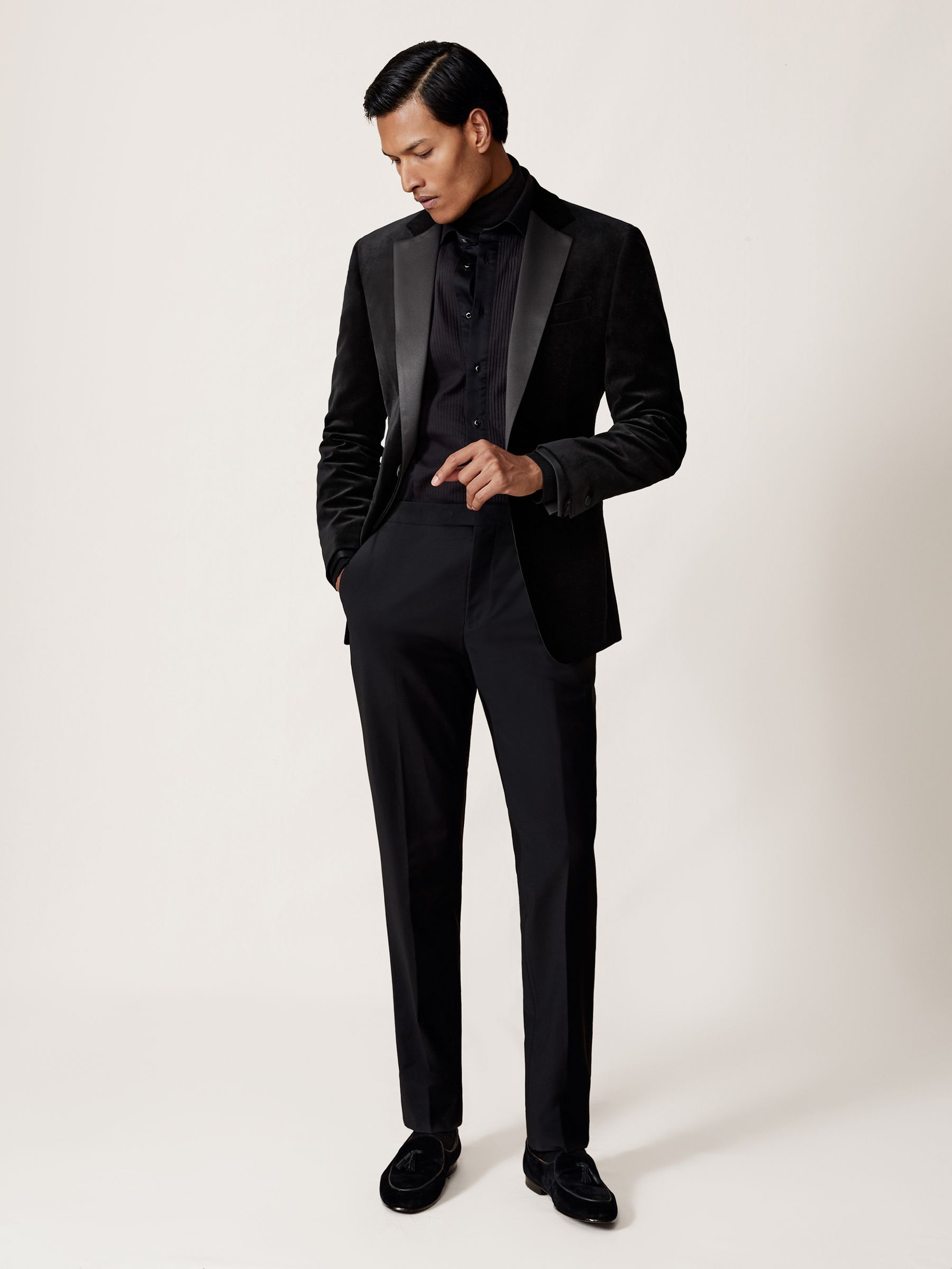 Velvet Single-Breasted Blazer Tailored Fit in Black