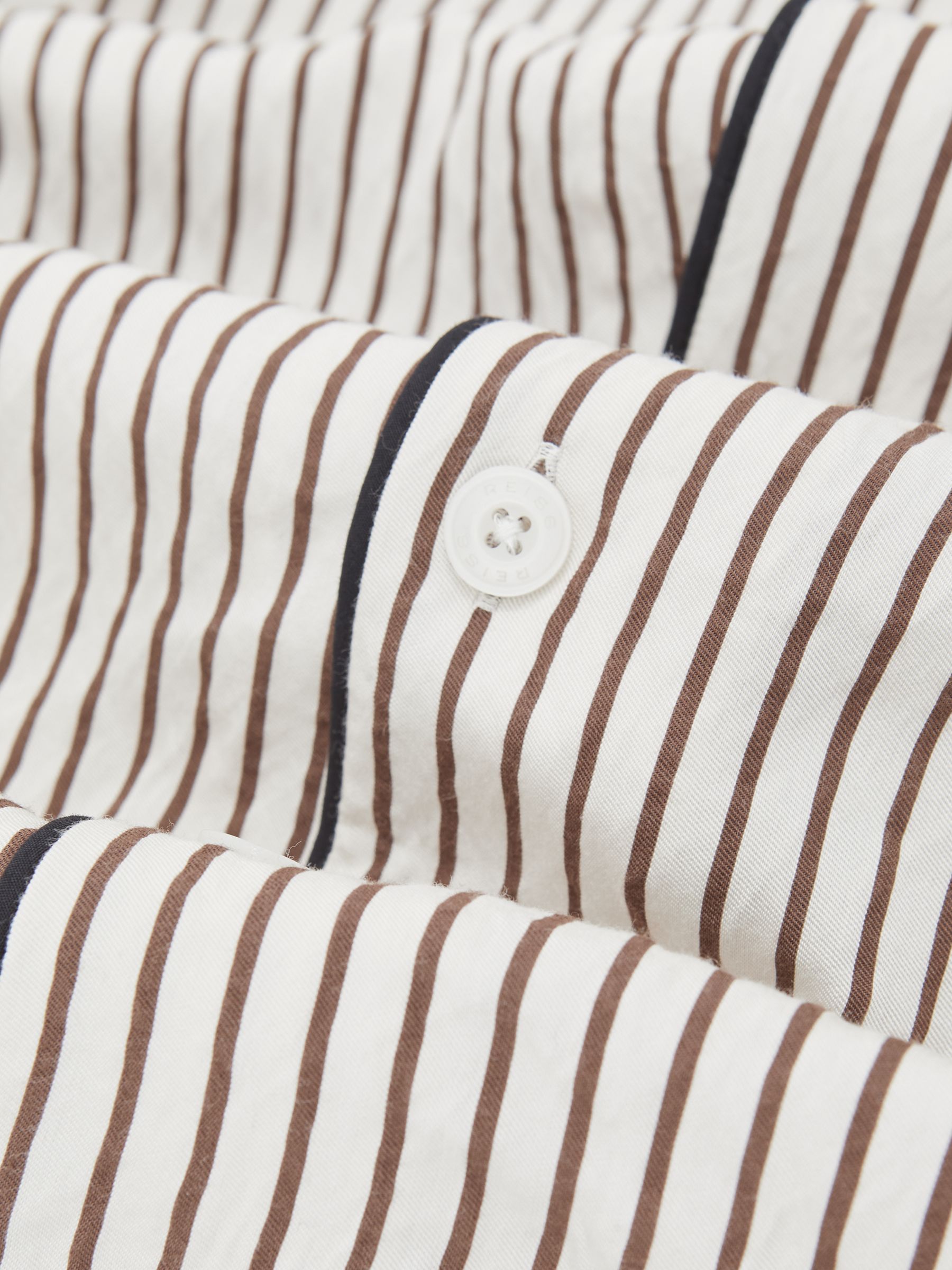 Stripe Cuban-Collar Piped Shirt in White/Brown
