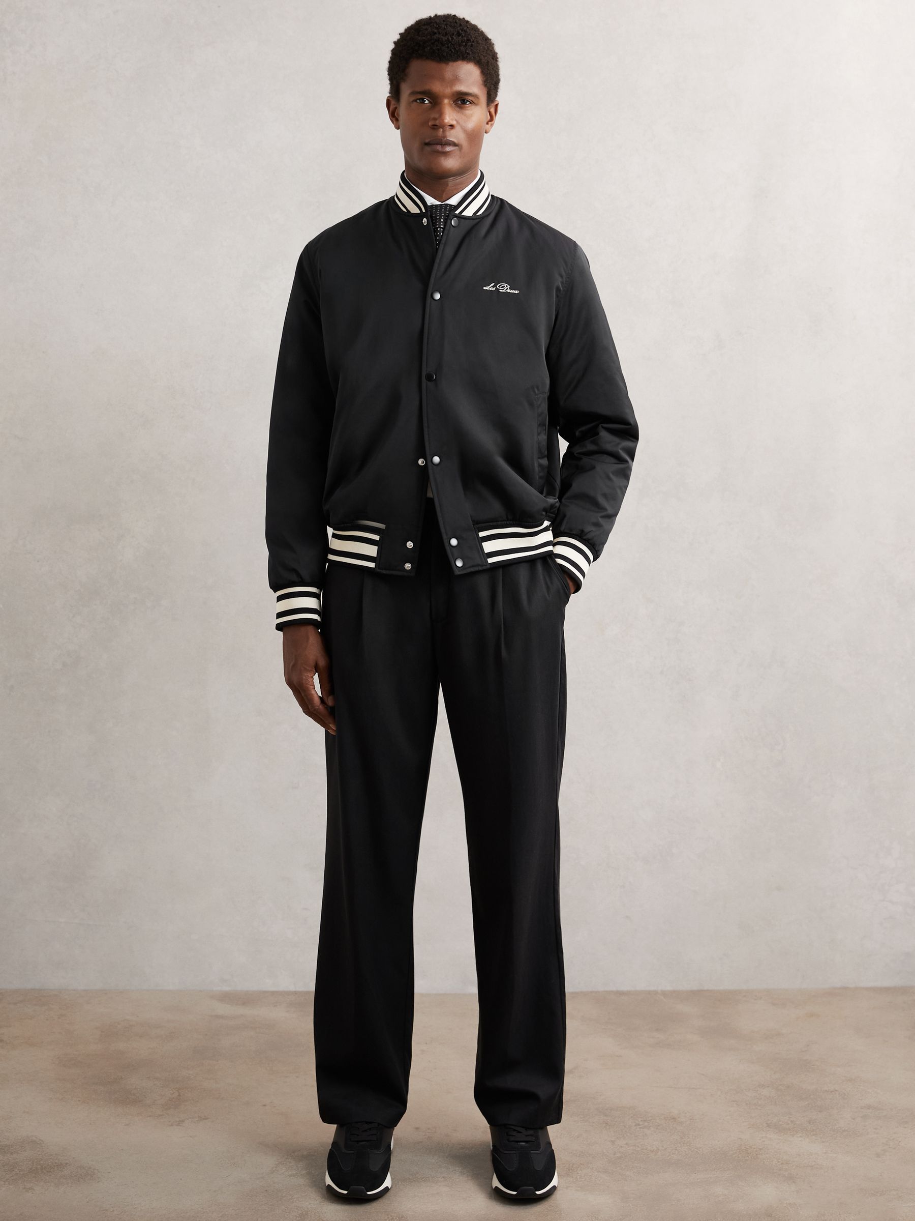 Les Deux Pleat-Front Twill Suit Trousers in Light Sand