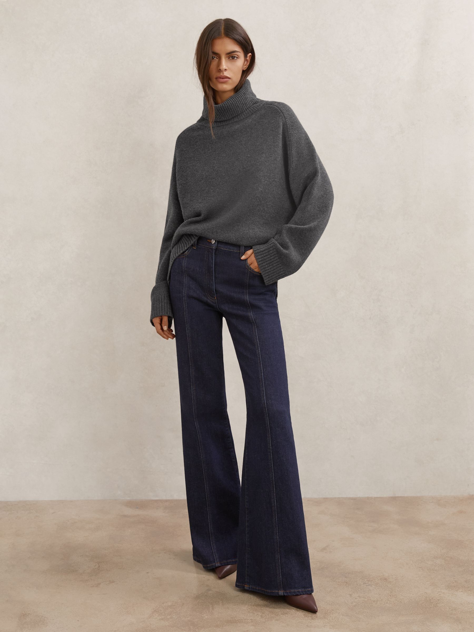 Wool-Cashmere Roll-Neck Jumper in Charcoal Grey