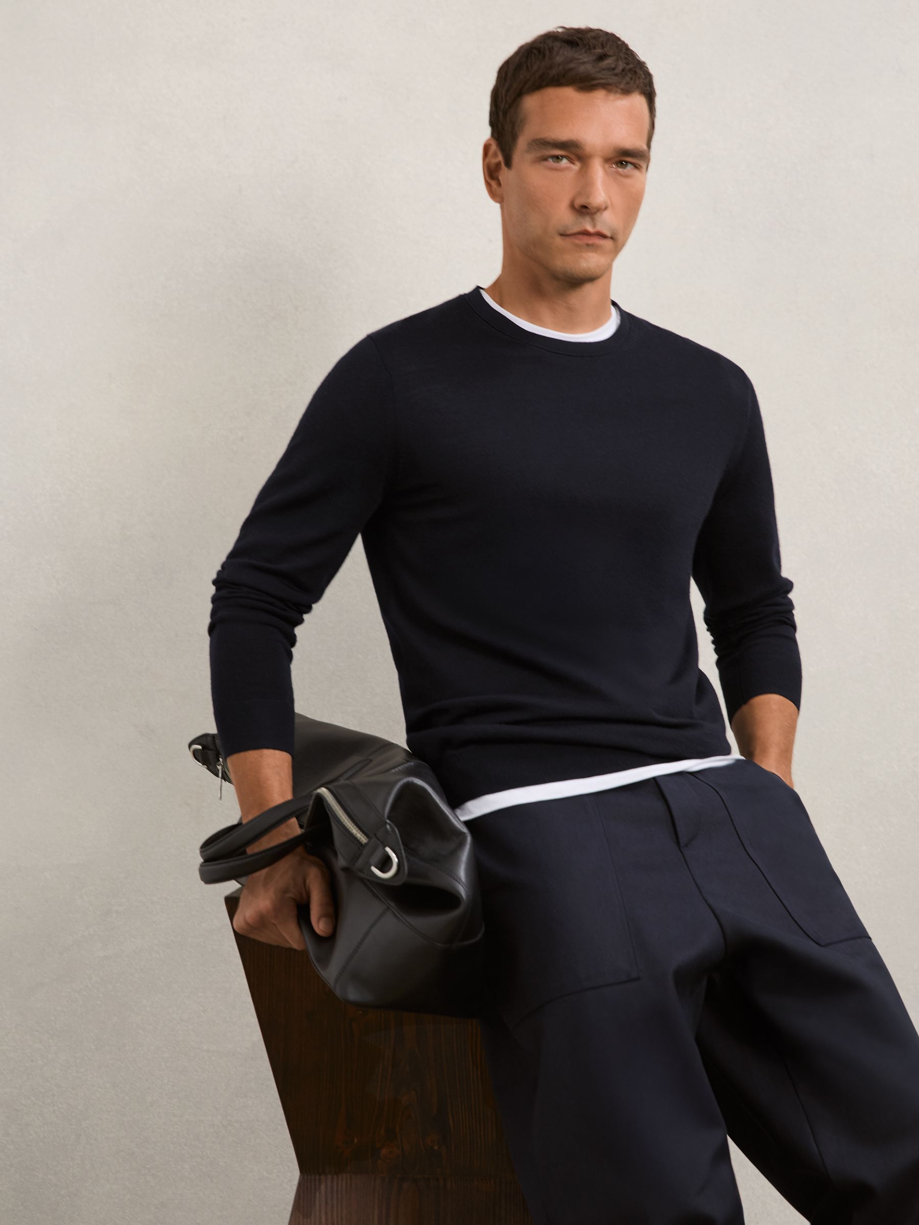 Merino Wool Crew Neck Jumper in Midnight Navy