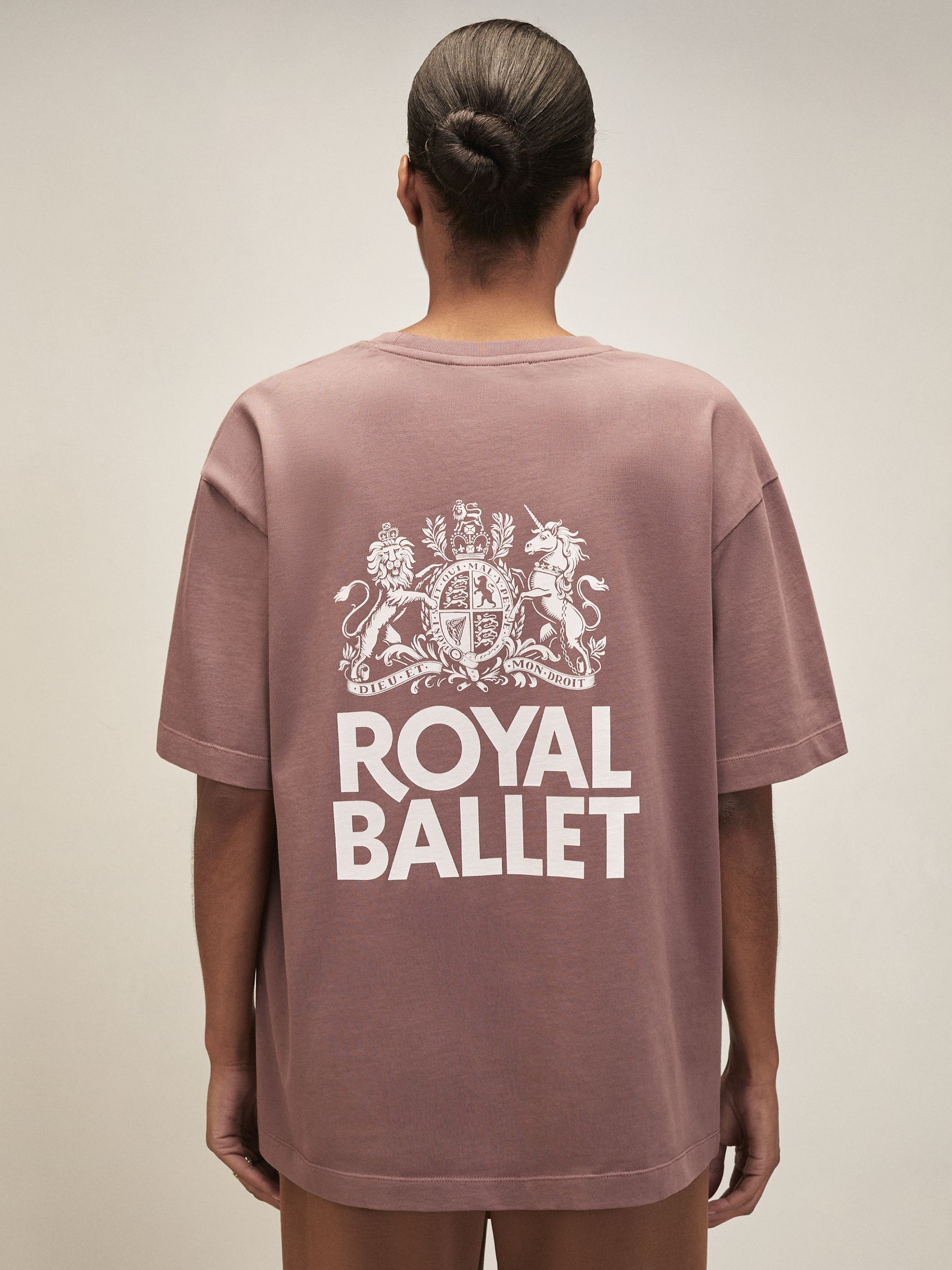 Reiss | Royal Ballet Logo Unisex Fit T-Shirt in Rose Pink