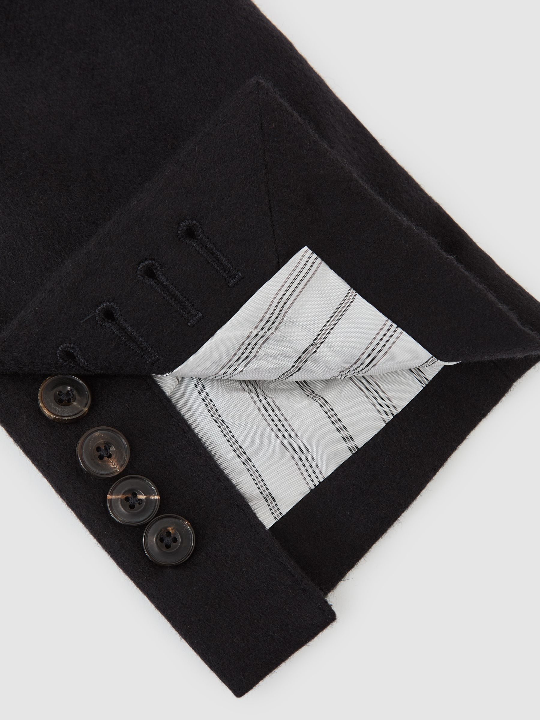 Atelier Cashmere Single-Breasted Blazer Tailored-Fit in Navy