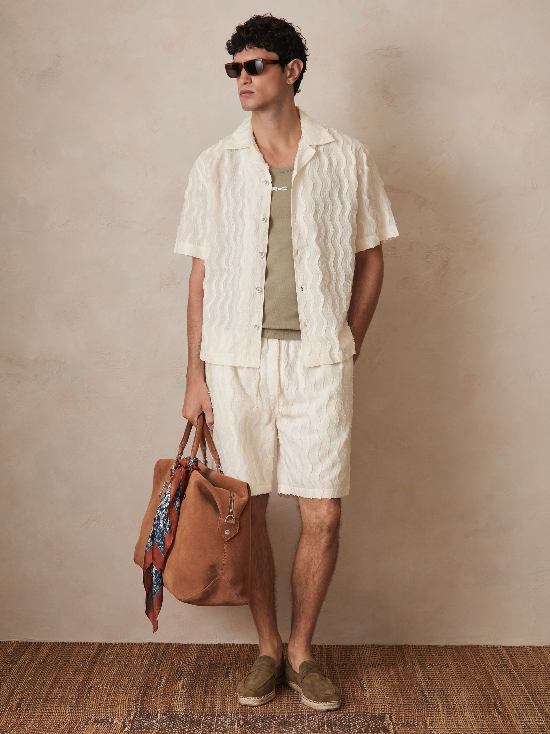 Reiss | Ché Fringed-Wave Shorts in Off White
