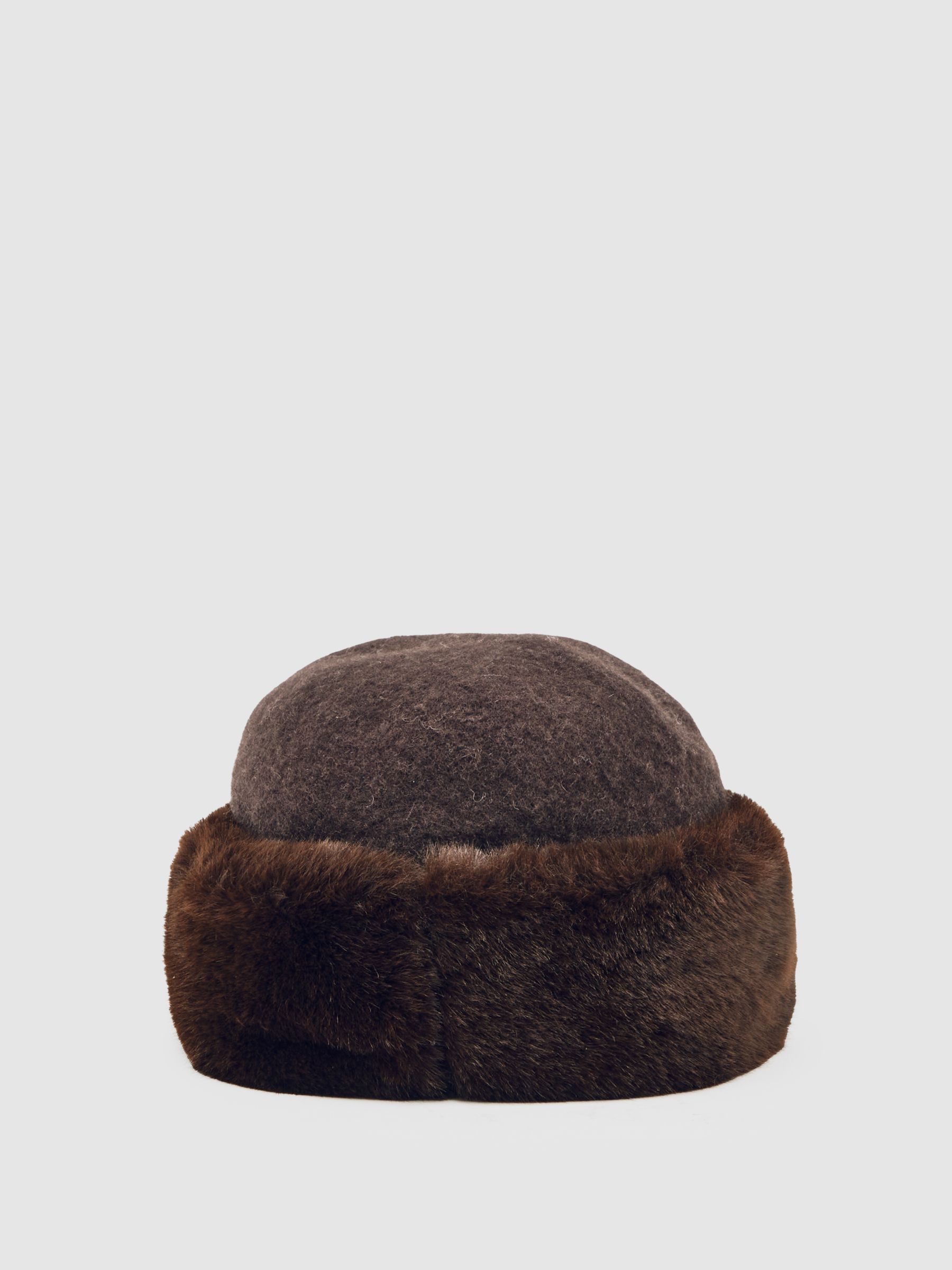 Faux Fur Hat in Chocolate