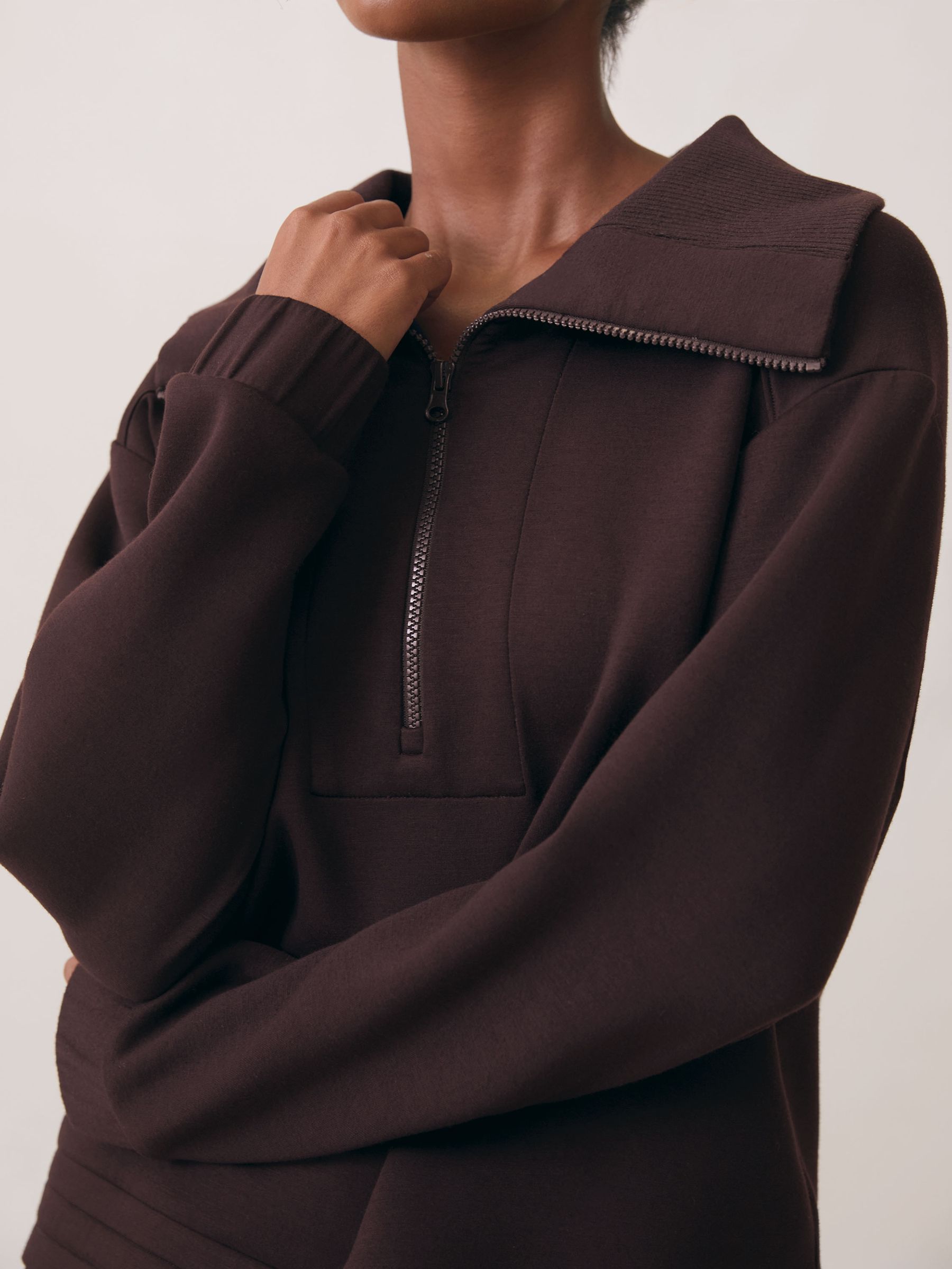 Interlock Half-Zip Drawcord Sweatshirt in Plum