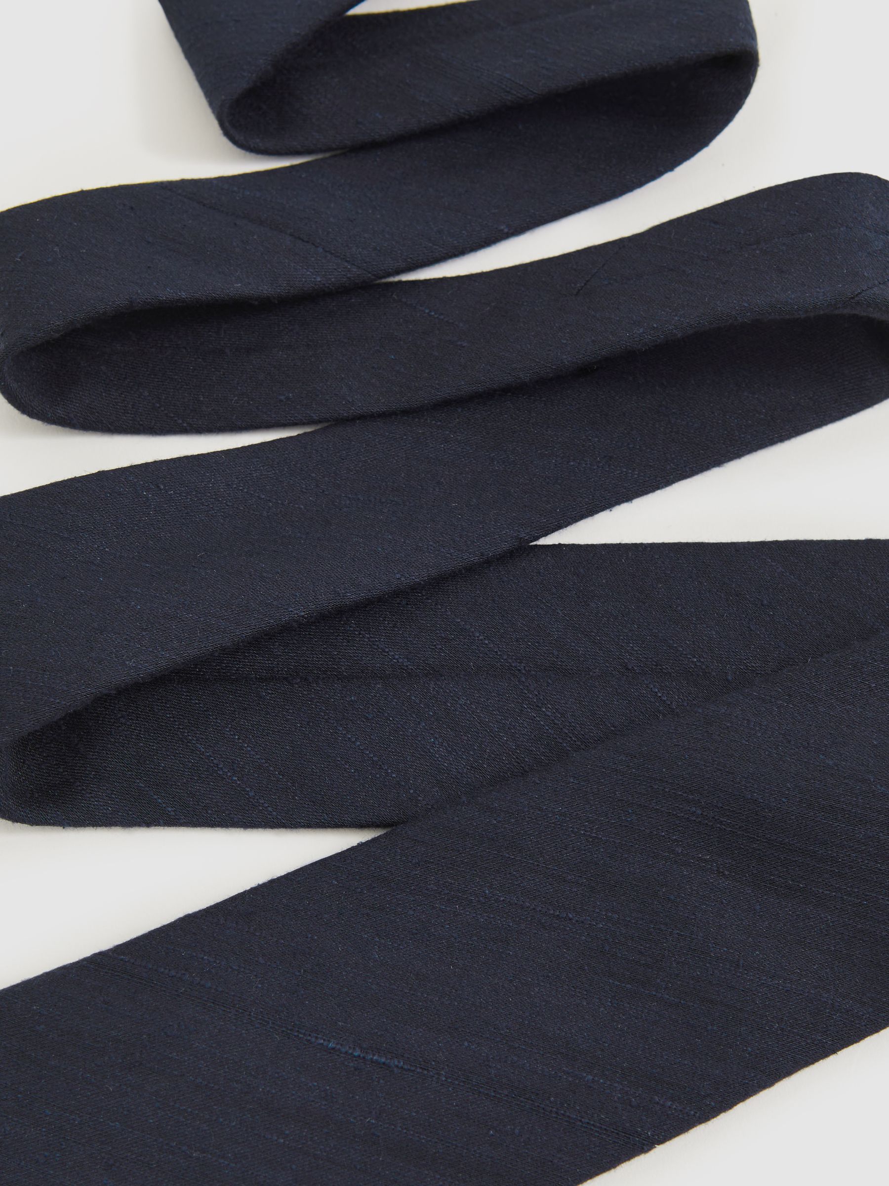 Silk Blend Textured Tie in Navy