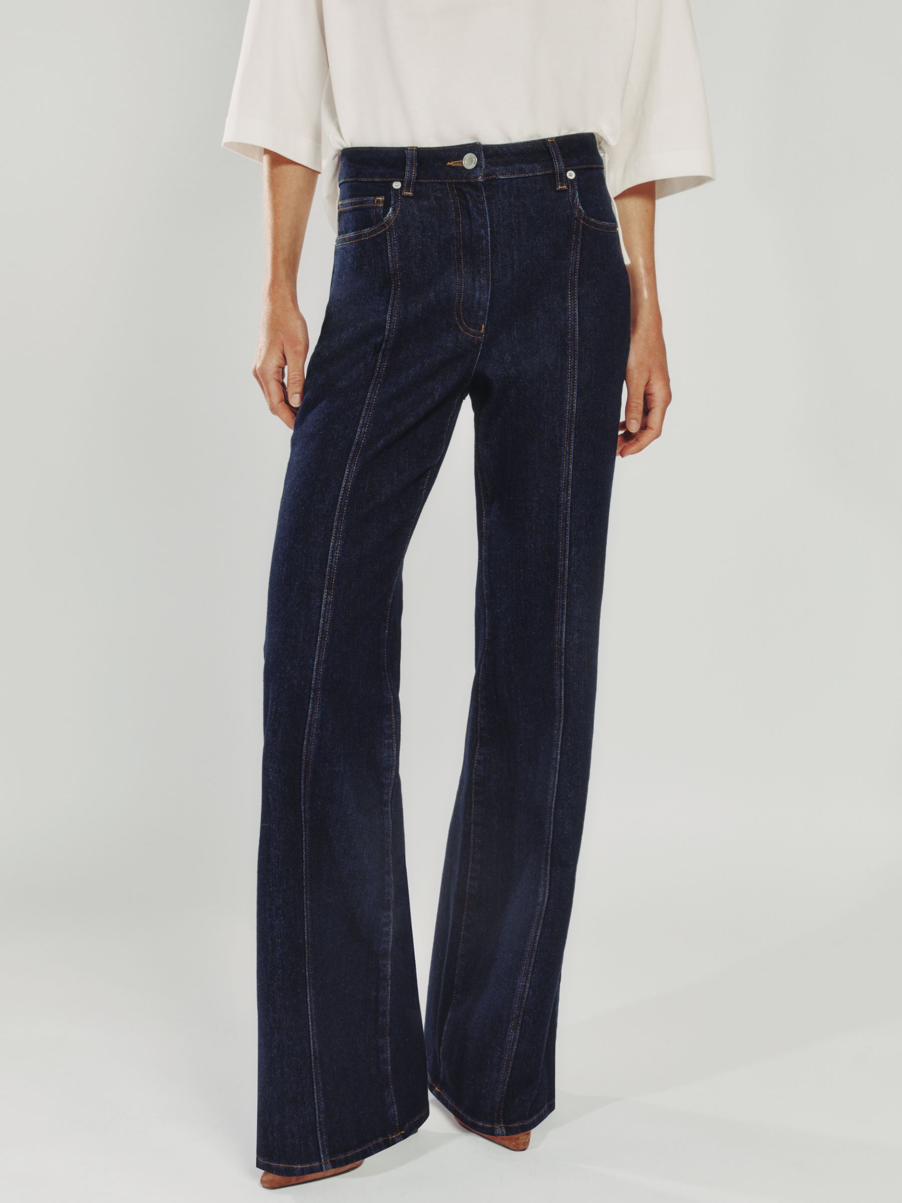 Flared Seam-Detail Jeans in Indigo