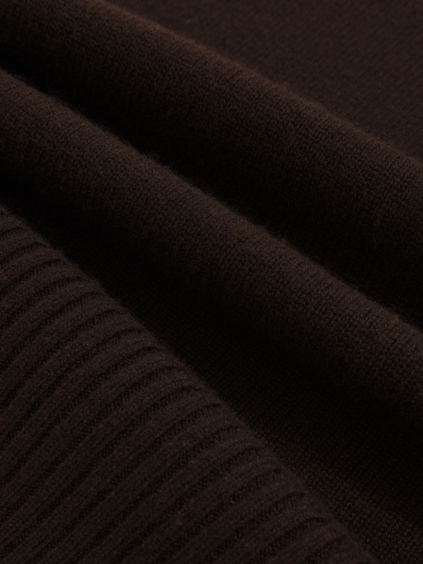 Wool-Cashmere Roll-Neck Jumper in Chocolate Brown