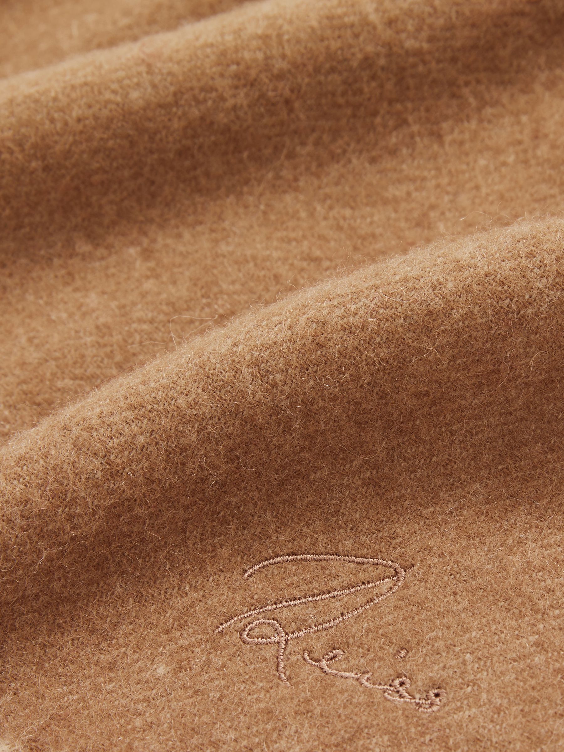 Wool-Cashmere Script-Logo Scarf in Biscuit