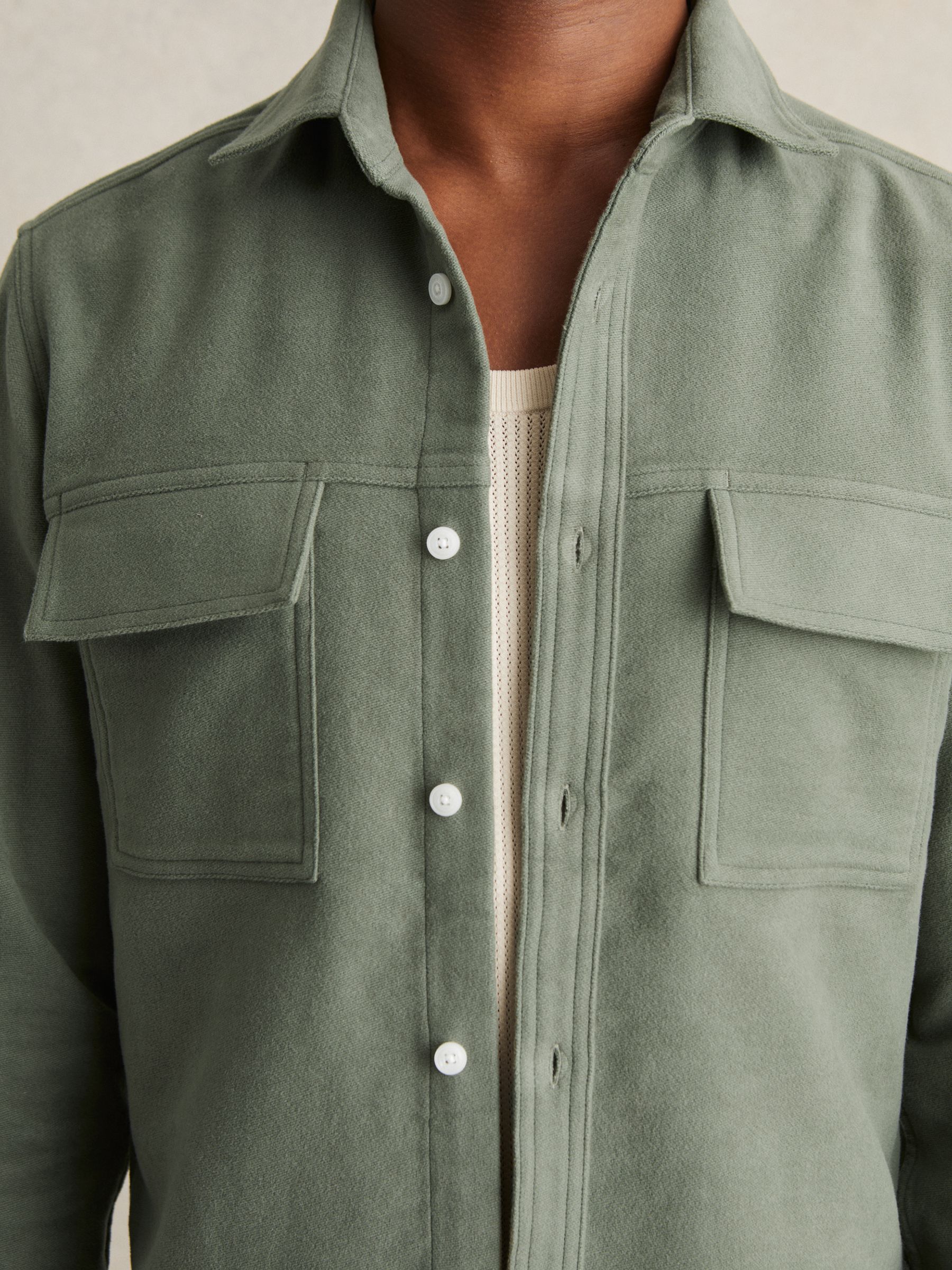 Moleskin-Cotton Twin-Pocket Overshirt in Green