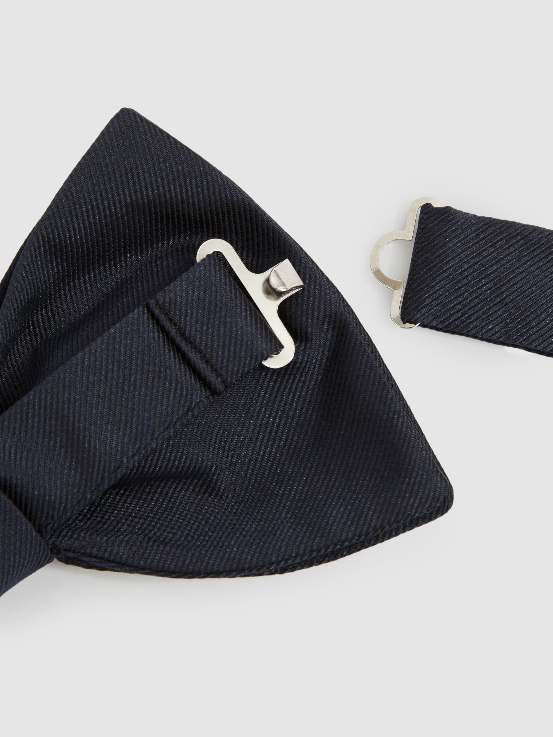 Grosgrain Silk Bow Tie in Navy