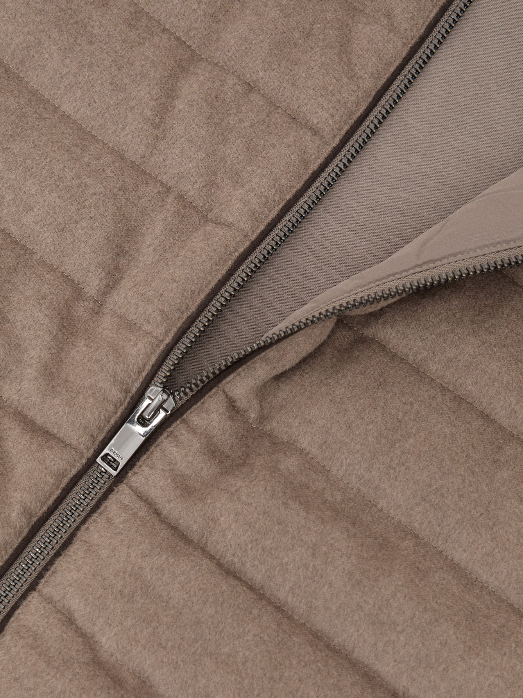 Brushed Jersey Quilted Gilet in Mocha Brown