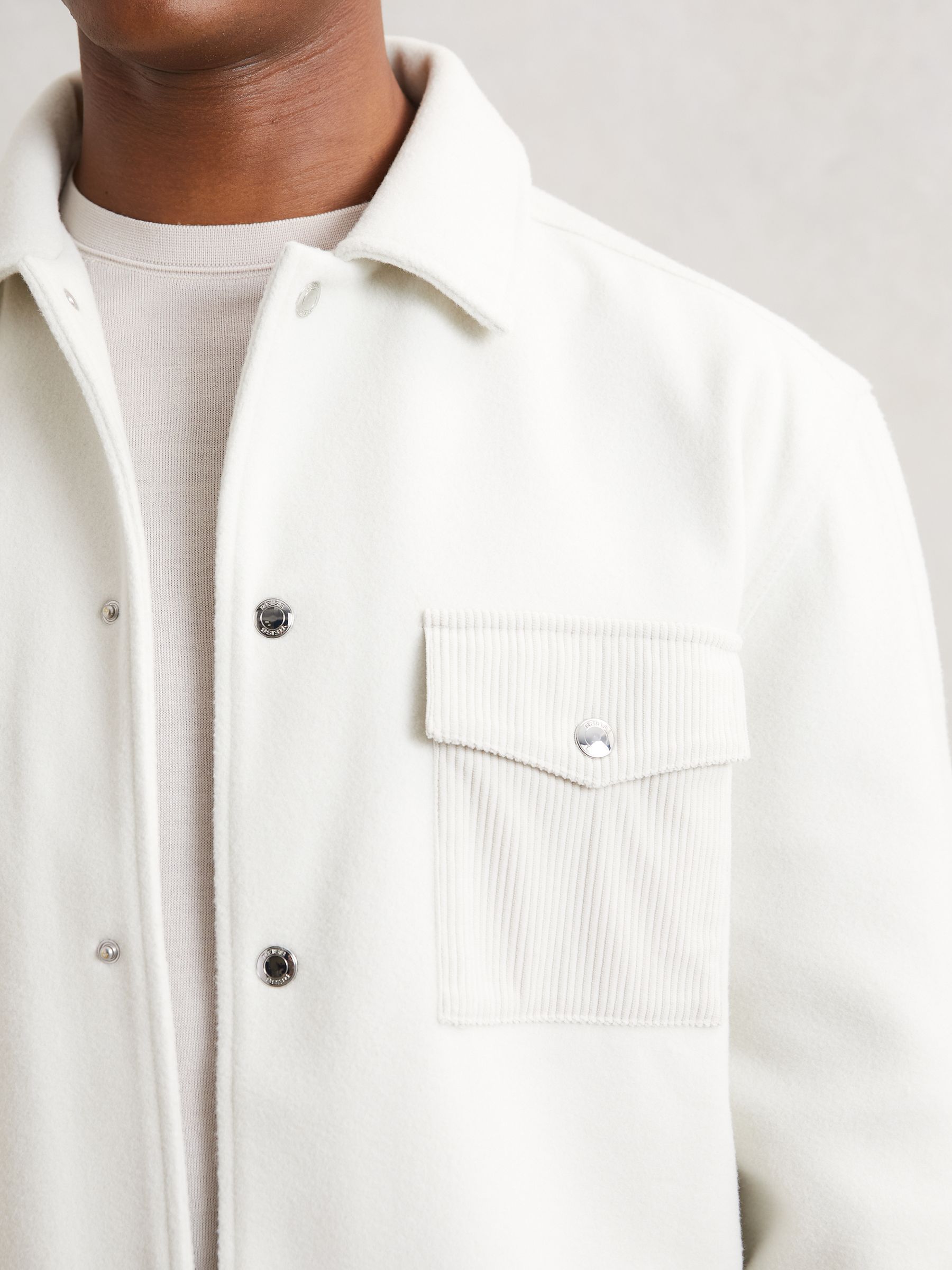 Corduroy-Pocket Press-Stud Overshirt in Off White