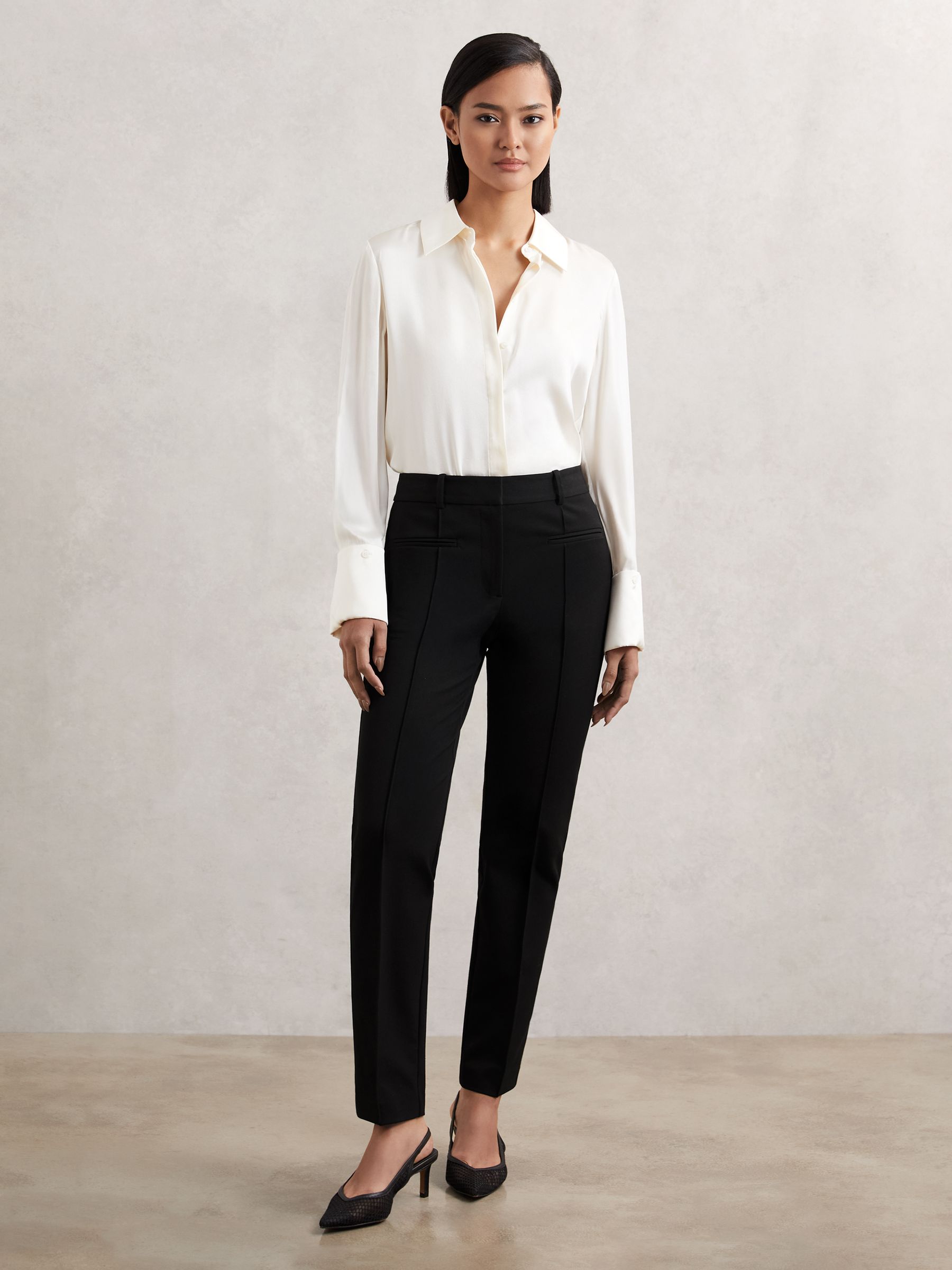 Petite Pintuck Tapered Trousers in Black
