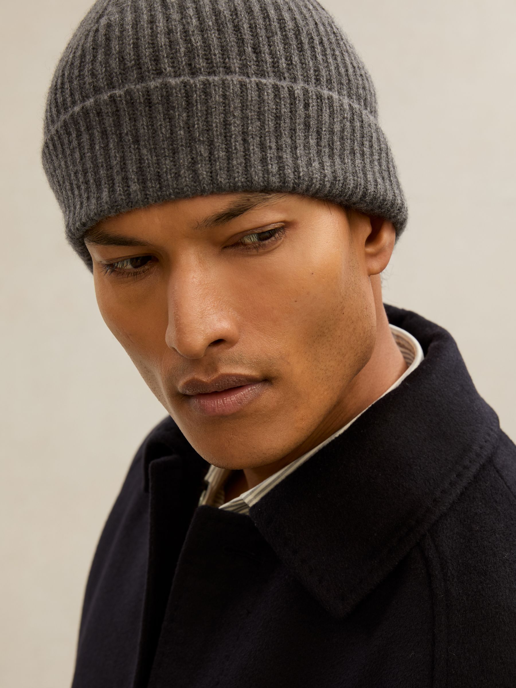 Atelier 100% Cashmere Rib-Knit Beanie in Mid Grey