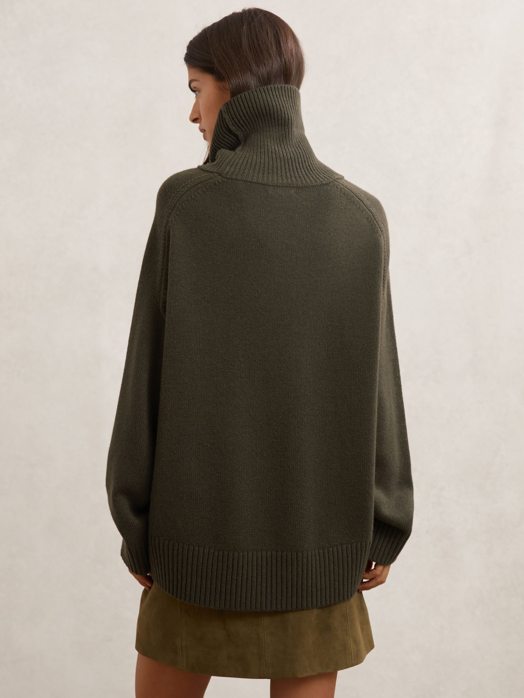 Wool-Cashmere Roll-Neck Jumper in Khaki Green