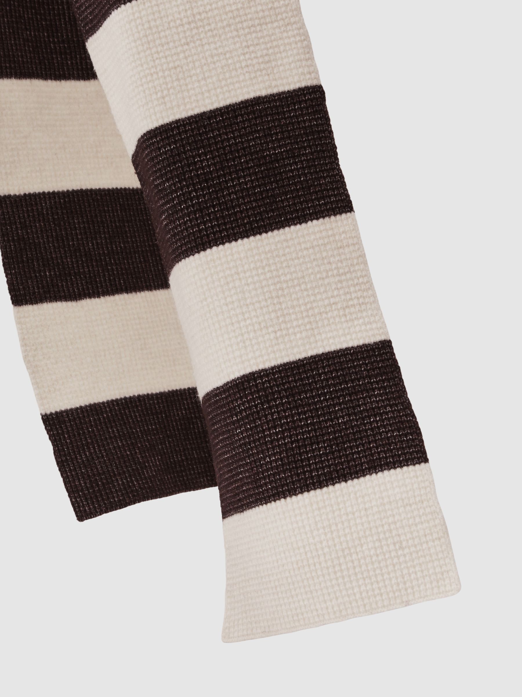 Scarve in Chocolate Brown/Off White