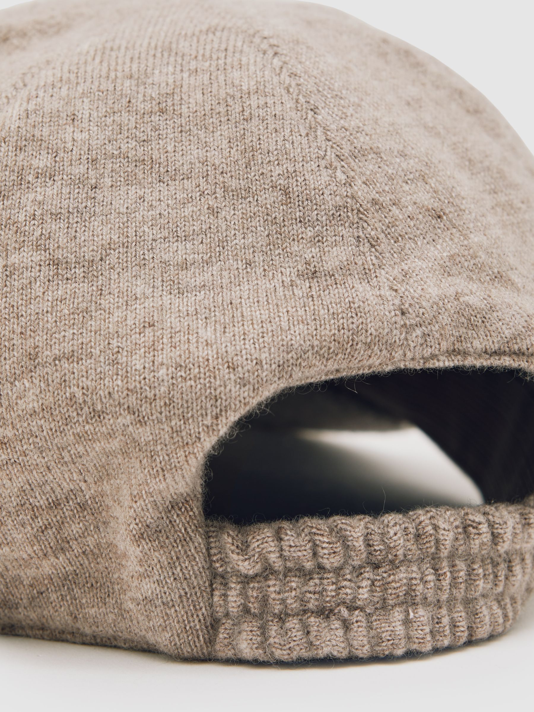 Atelier 100% Cashmere Cap in Oatmeal Melange