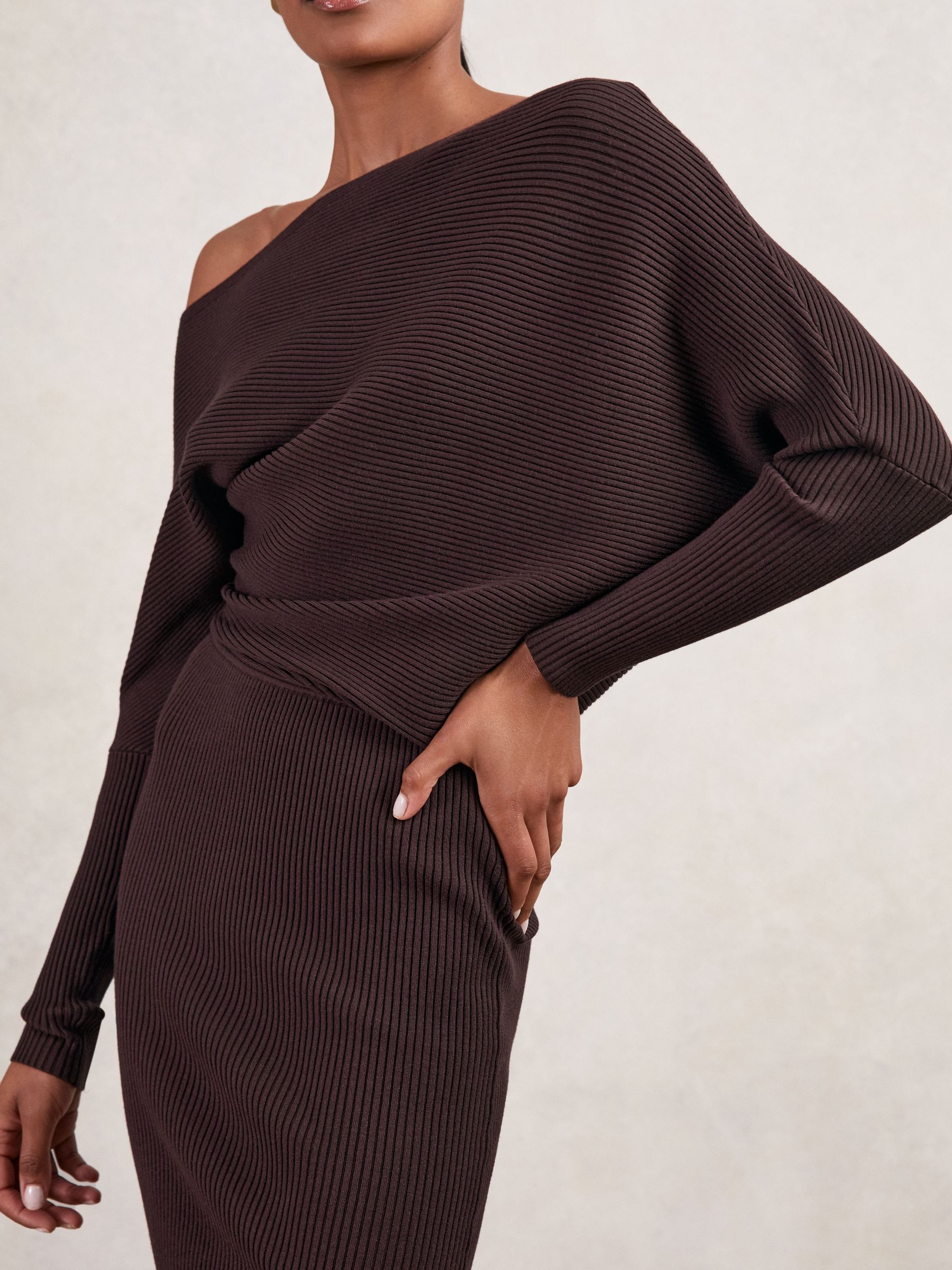 Off-The-Shoulder Ribbed Midi Dress in Plum Purple