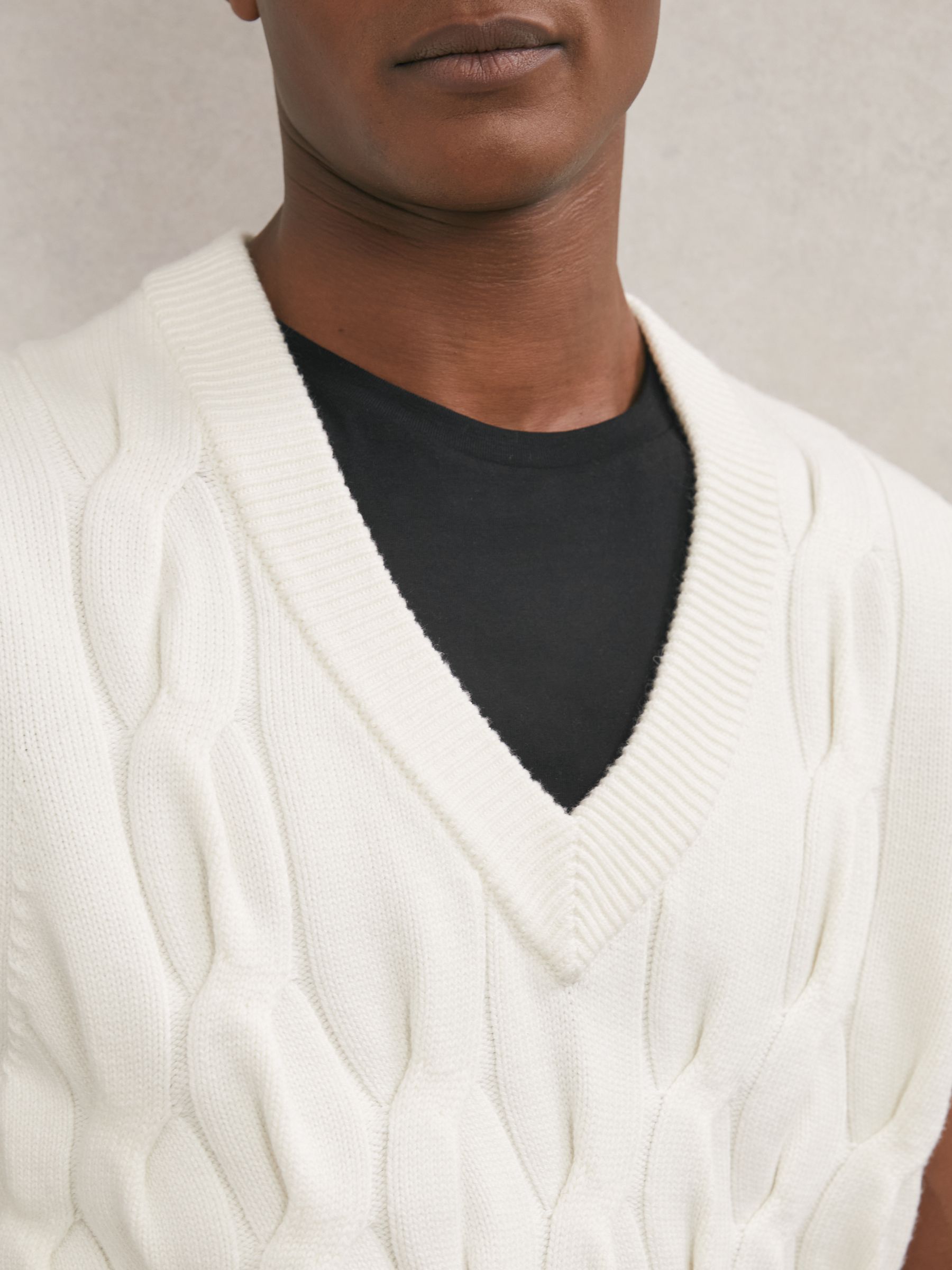 Cable-Knit V-Neck Vest with Wool in Winter White