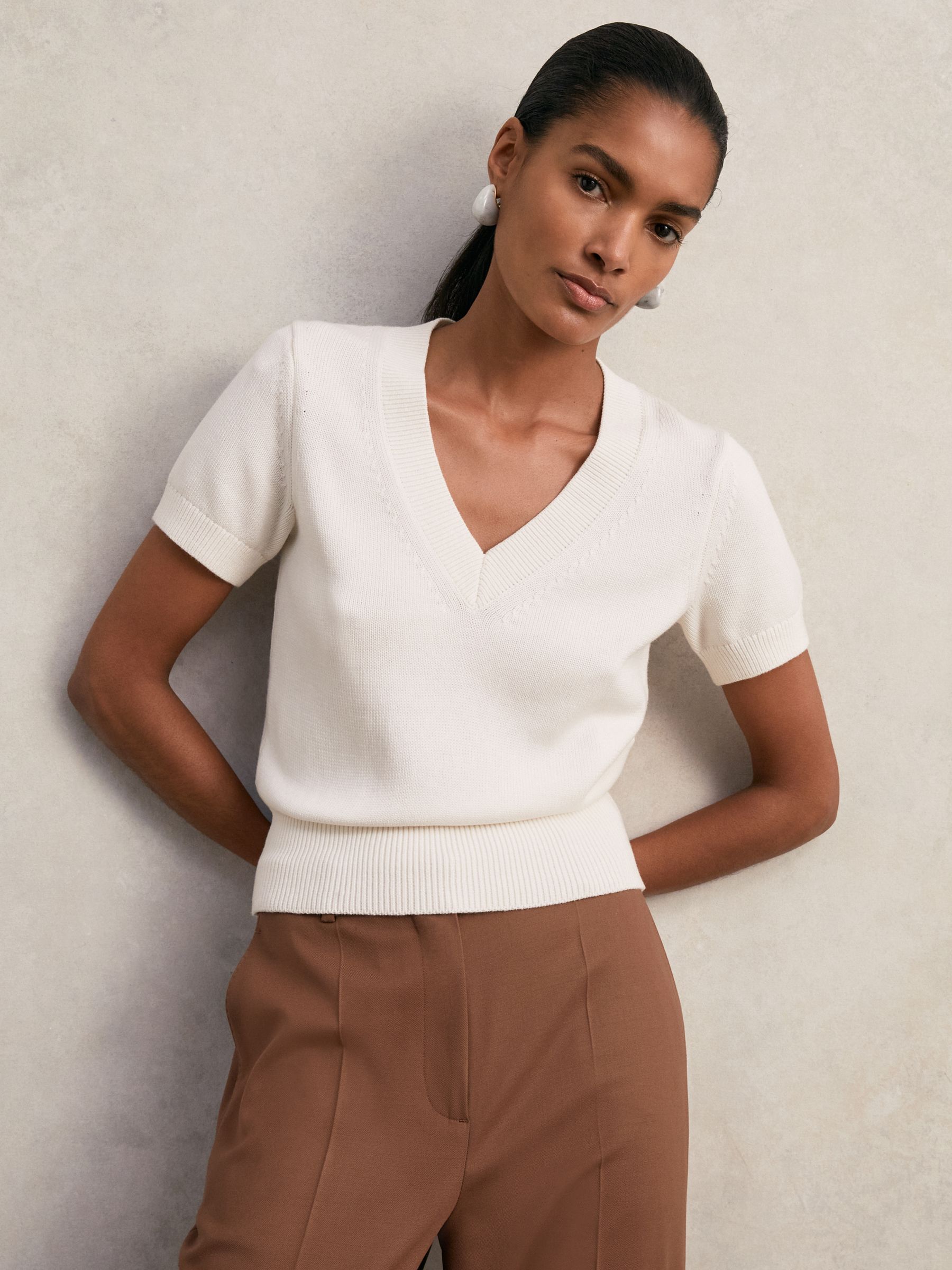 Cotton-Wool Knit V-Neck Top in Ivory
