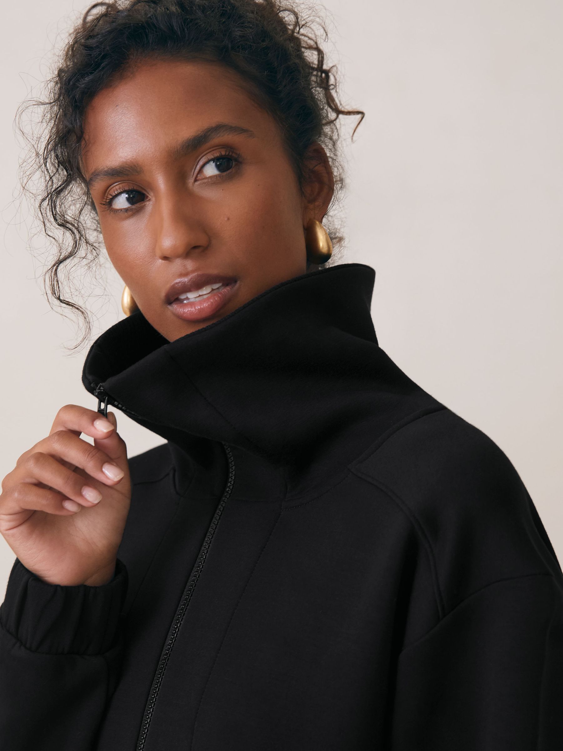 Interlock Half-Zip Drawcord Sweatshirt in Black