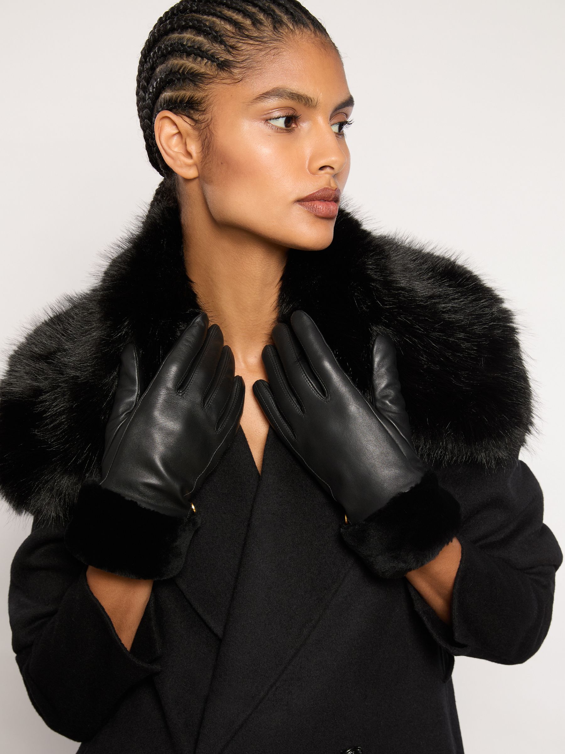 Shearling Cuff Leather Gloves in Black