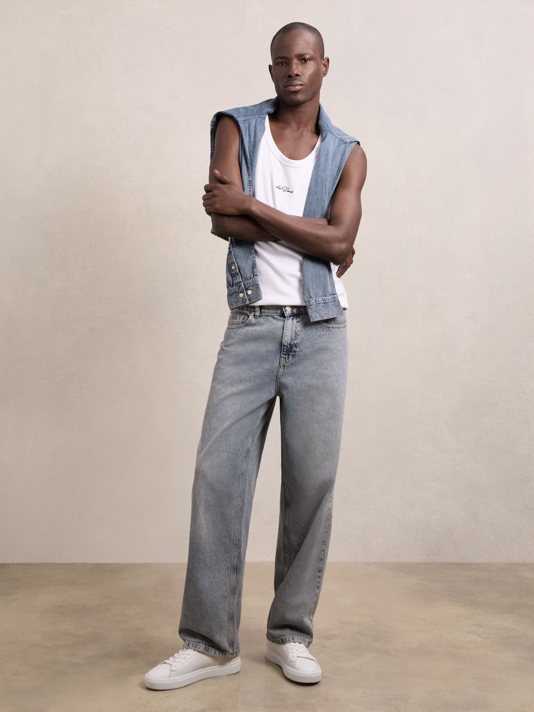 Les Deux Relaxed-Leg Jeans in Light Indigo Wash