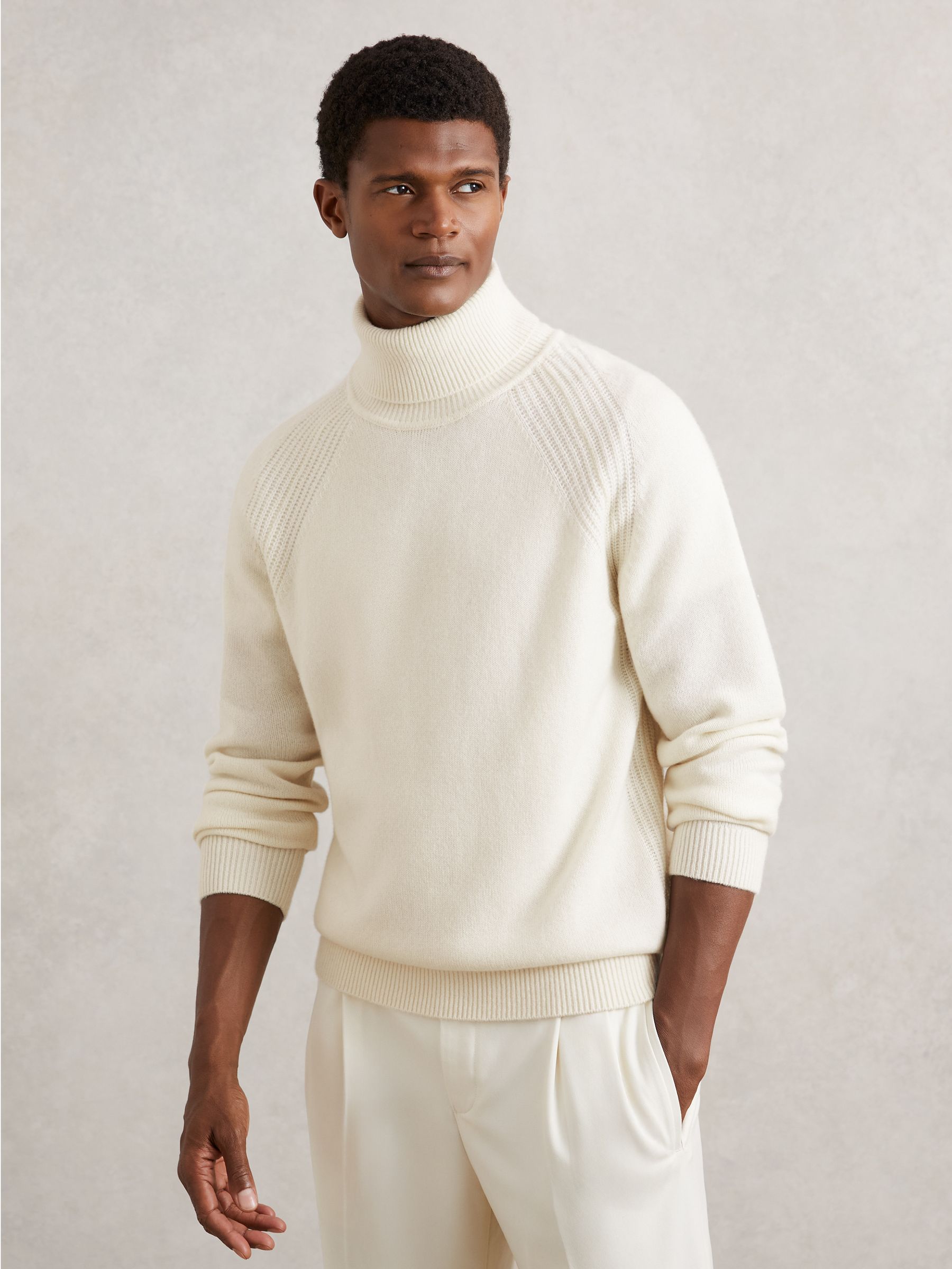 Wool-Cashmere Roll-Neck Jumper in Off White