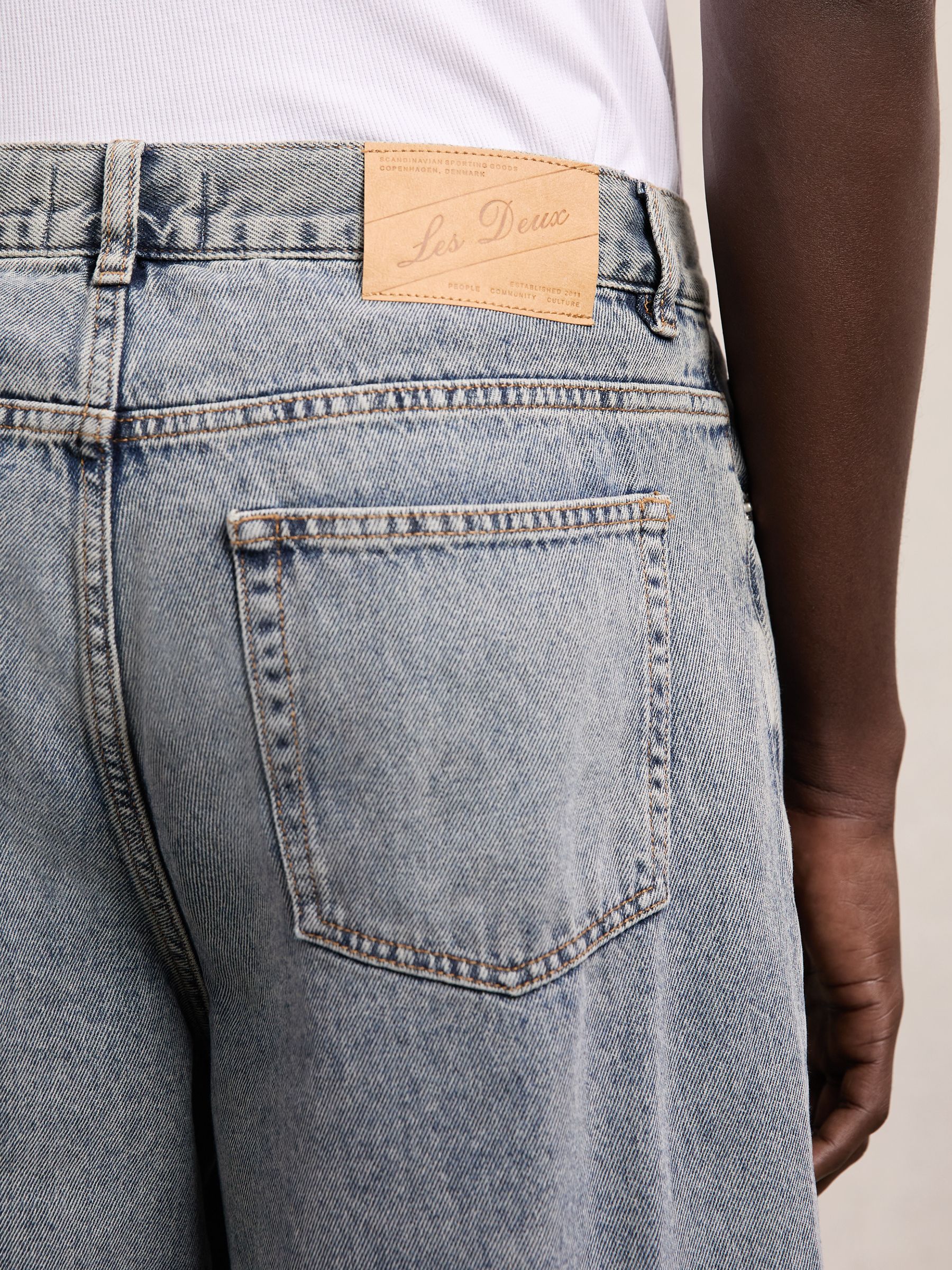 Les Deux Relaxed-Leg Jeans in Light Indigo Wash