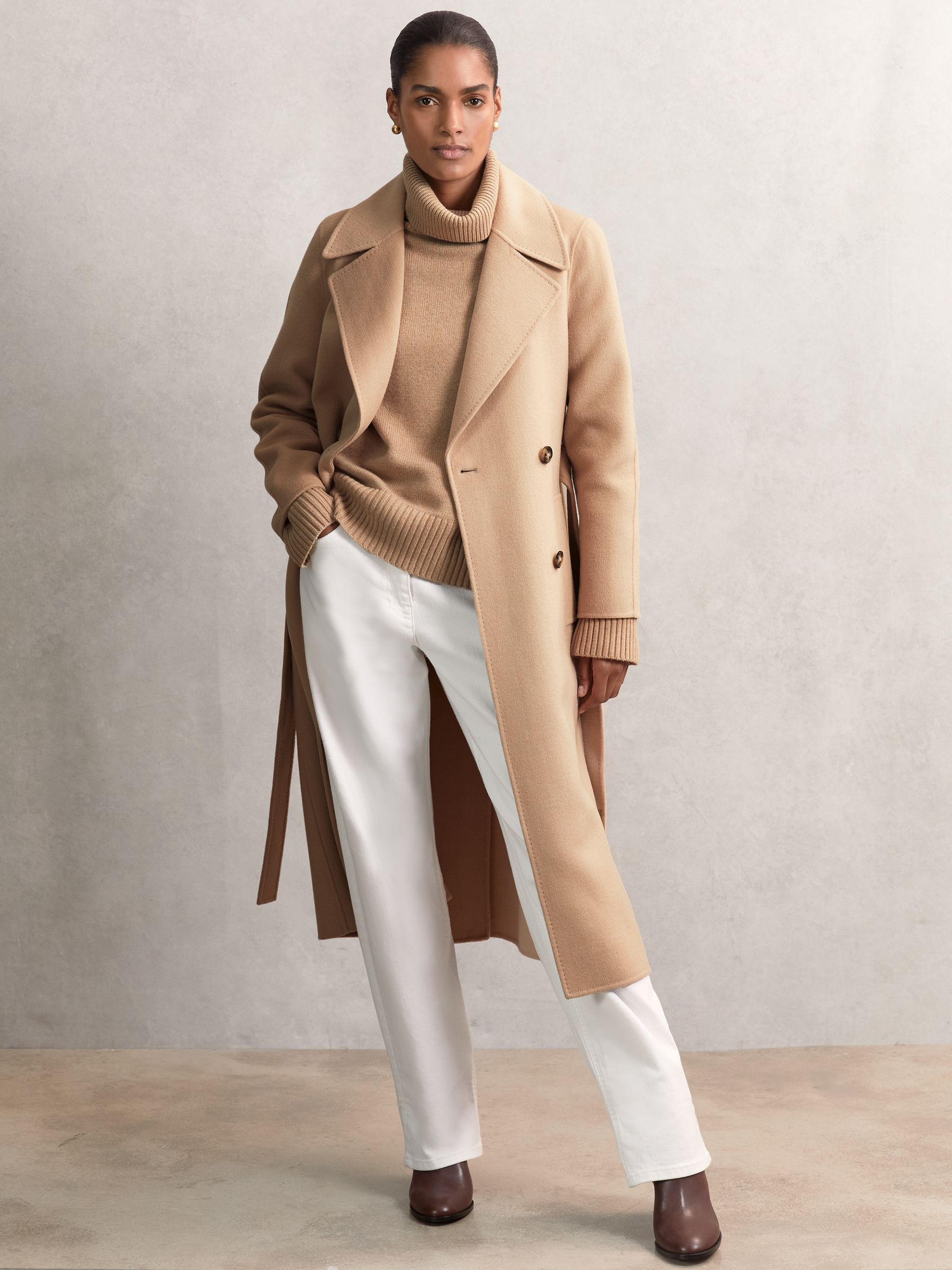 Wool-Cashmere Roll-Neck Jumper in Camel