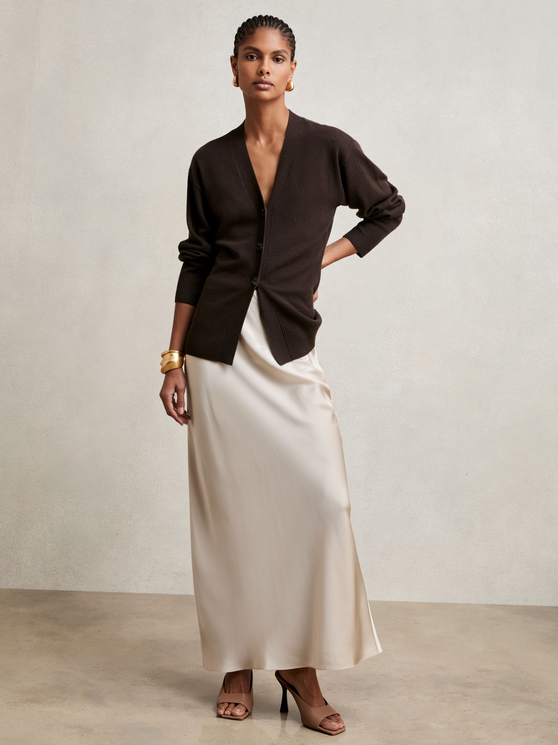 Wool-Blend Fitted Cardigan With Cashmere in Chocolate