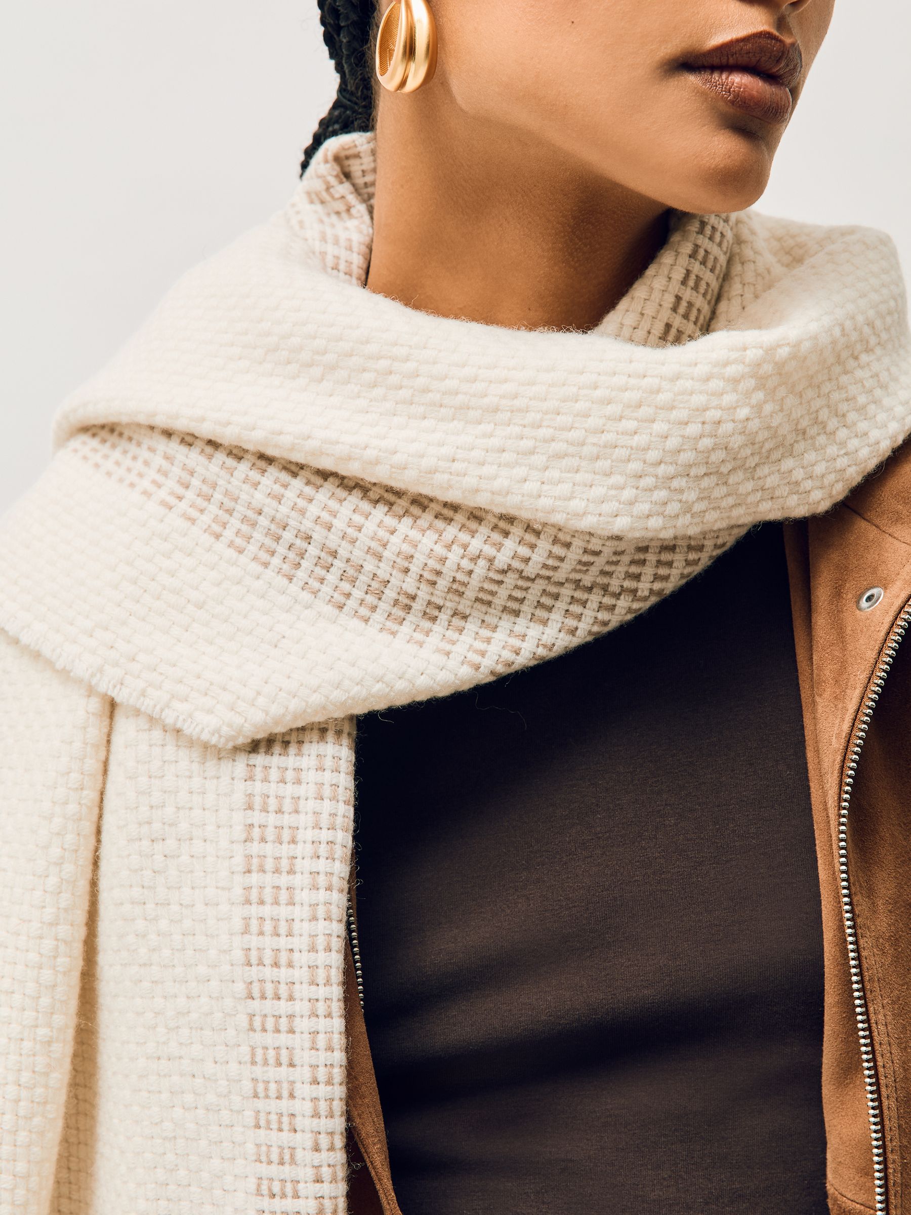 Wool-Cashmere Textured Scarf in Cream